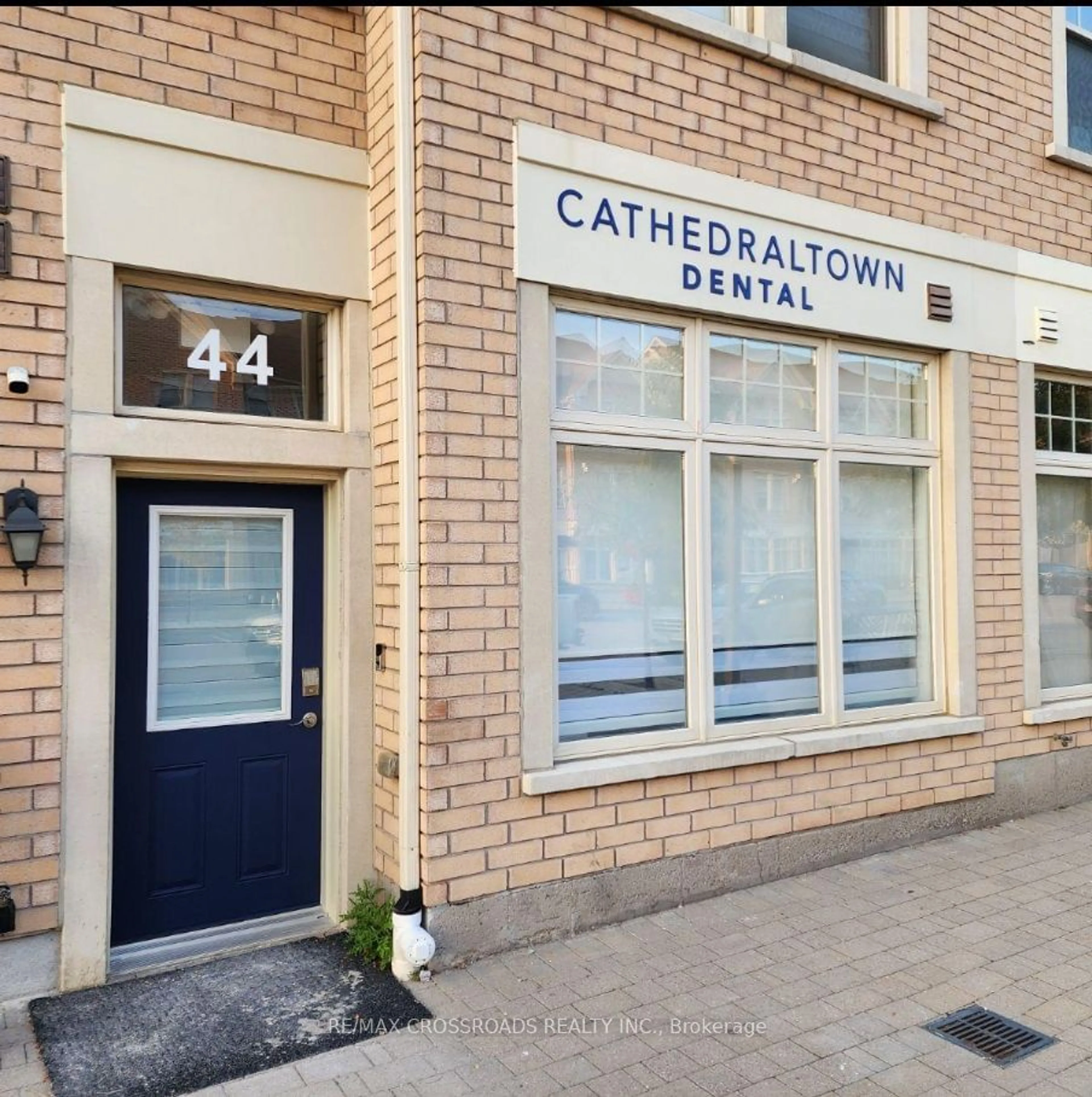 Indoor foyer for 44 Cathedral High St #1 & 2, Markham Ontario L6C 0P3