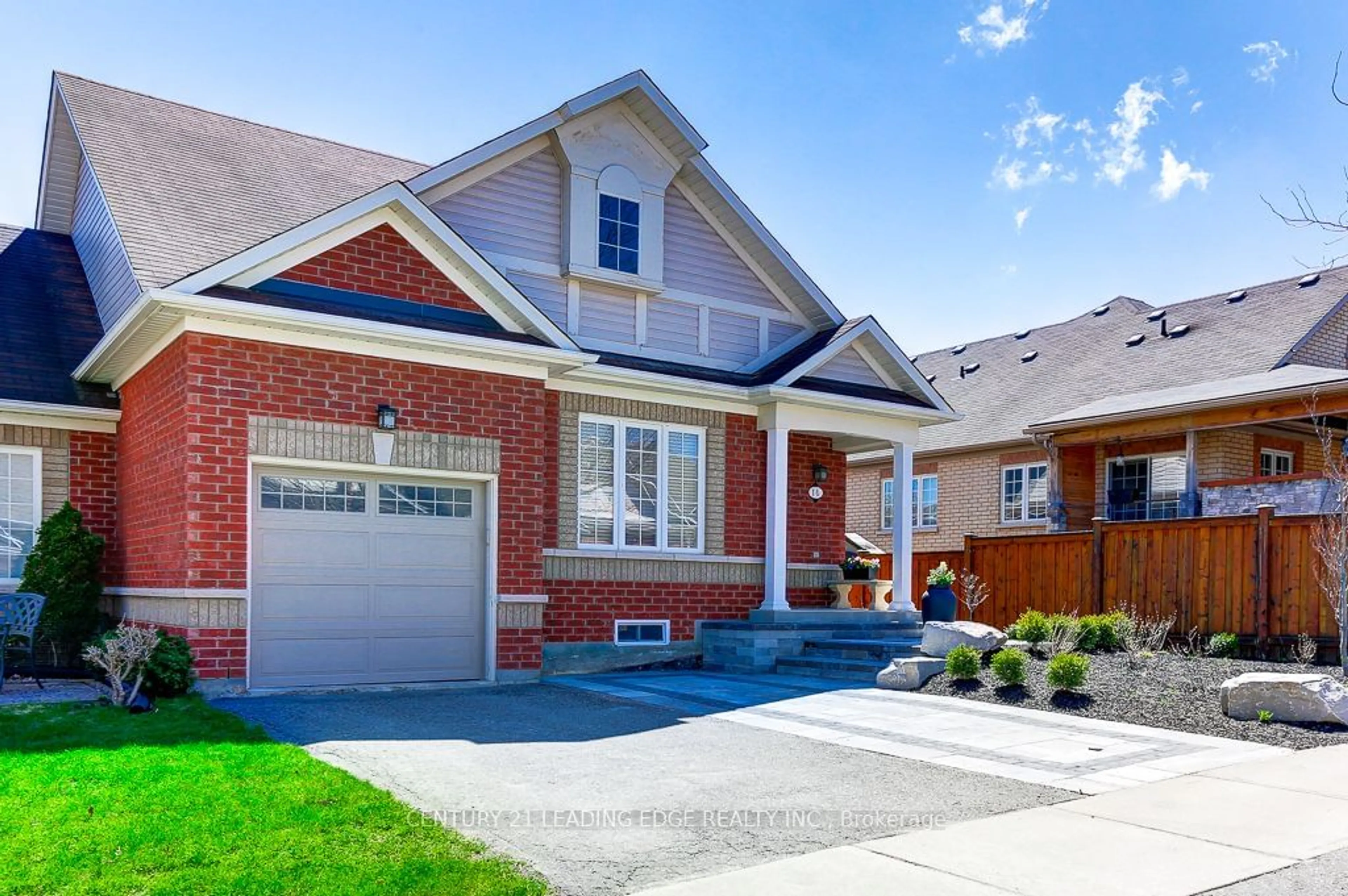Home with brick exterior material for 16 Meadows End Cres, Uxbridge Ontario L9P 0A5