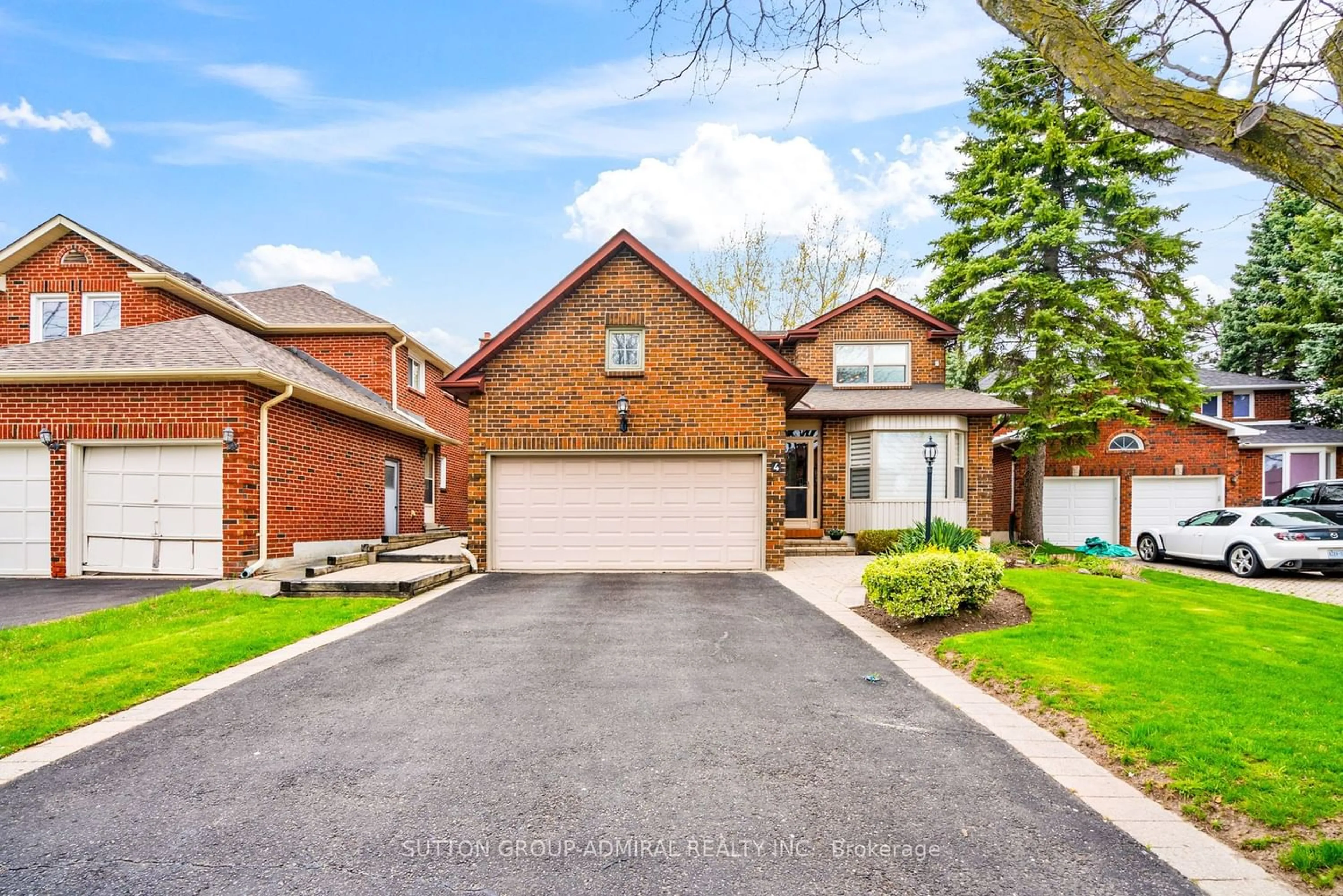 Home with brick exterior material for 4 Parklawn Cres, Markham Ontario L3T 6X1