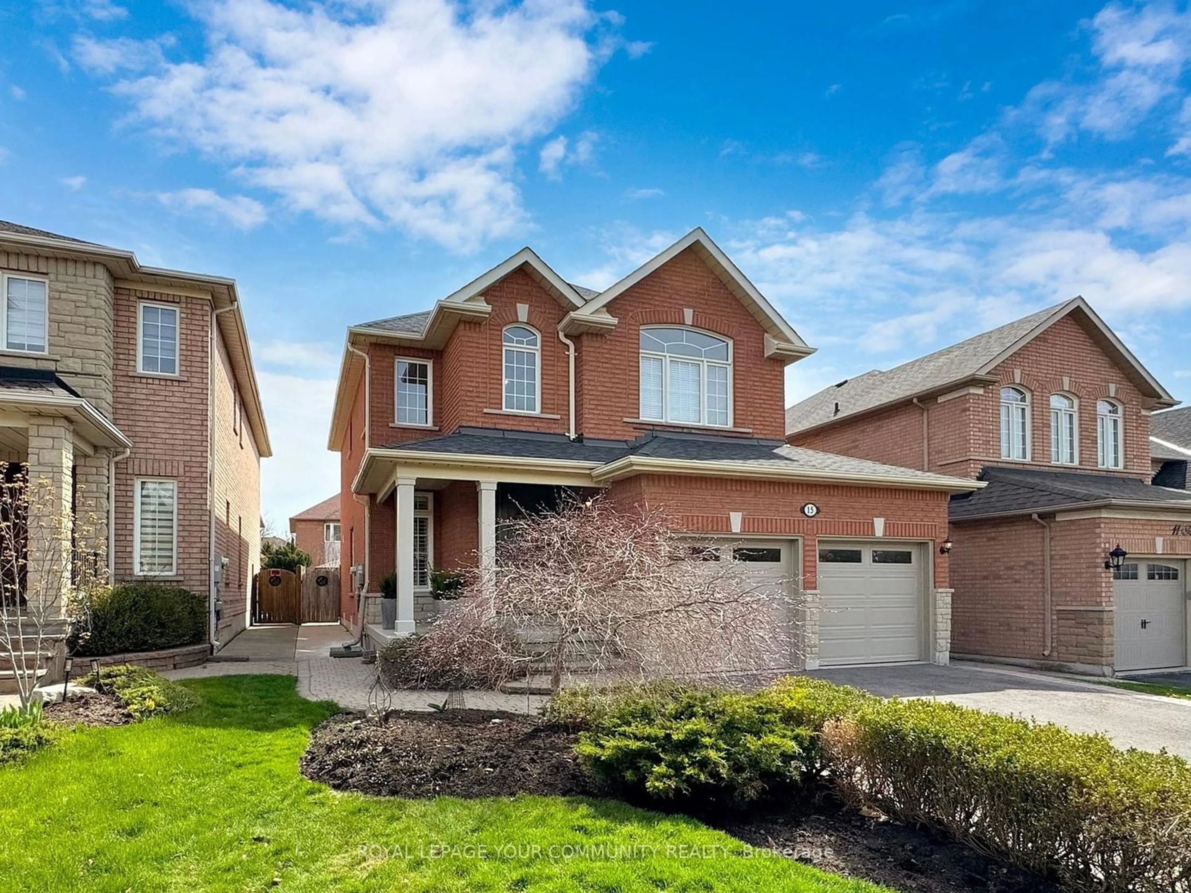 Home with brick exterior material for 15 Tayside Ave, Vaughan Ontario L6A 3M6