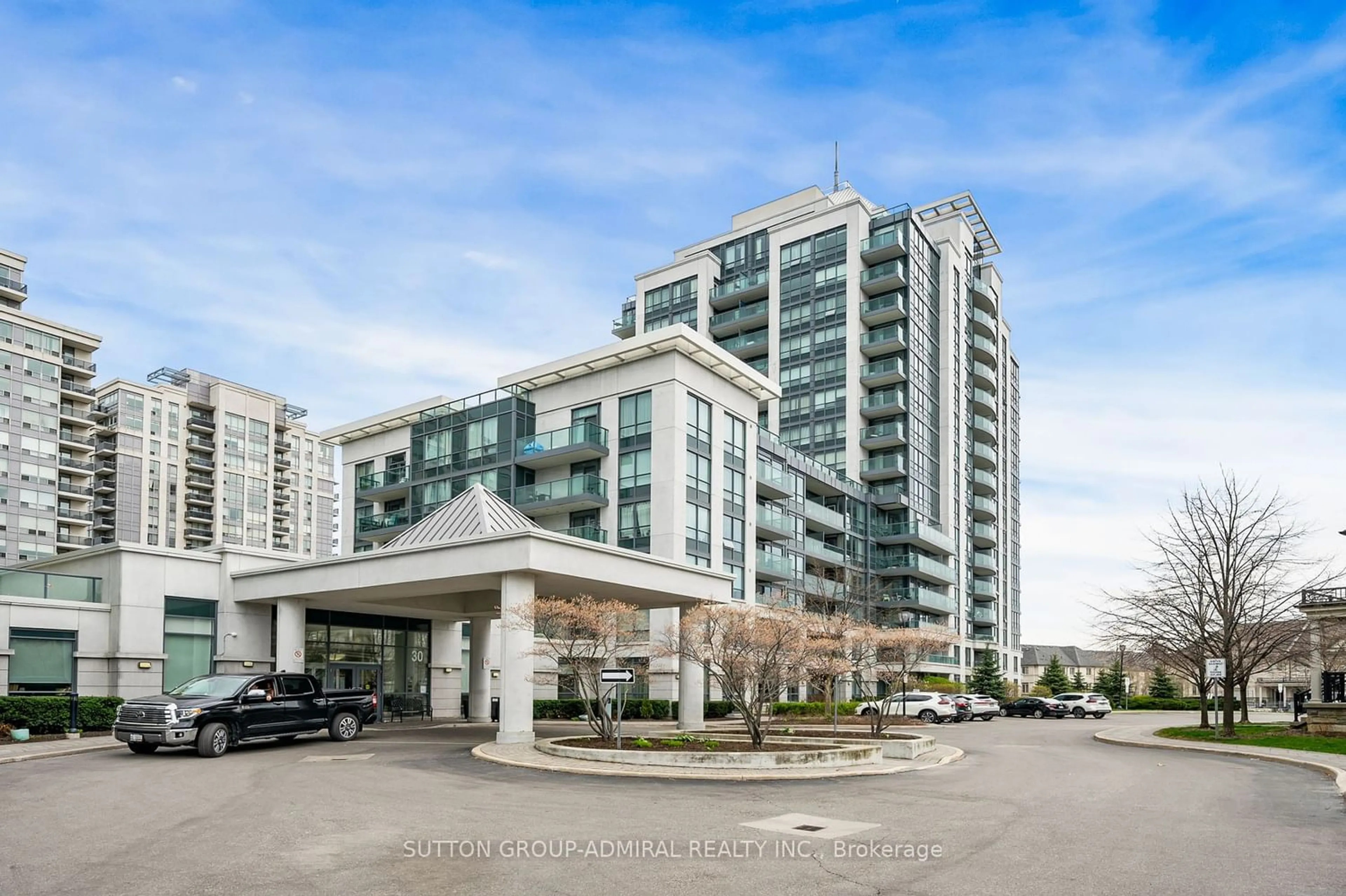 A pic from exterior of the house or condo for 30 North Park Rd #1208, Vaughan Ontario L4J 0G6