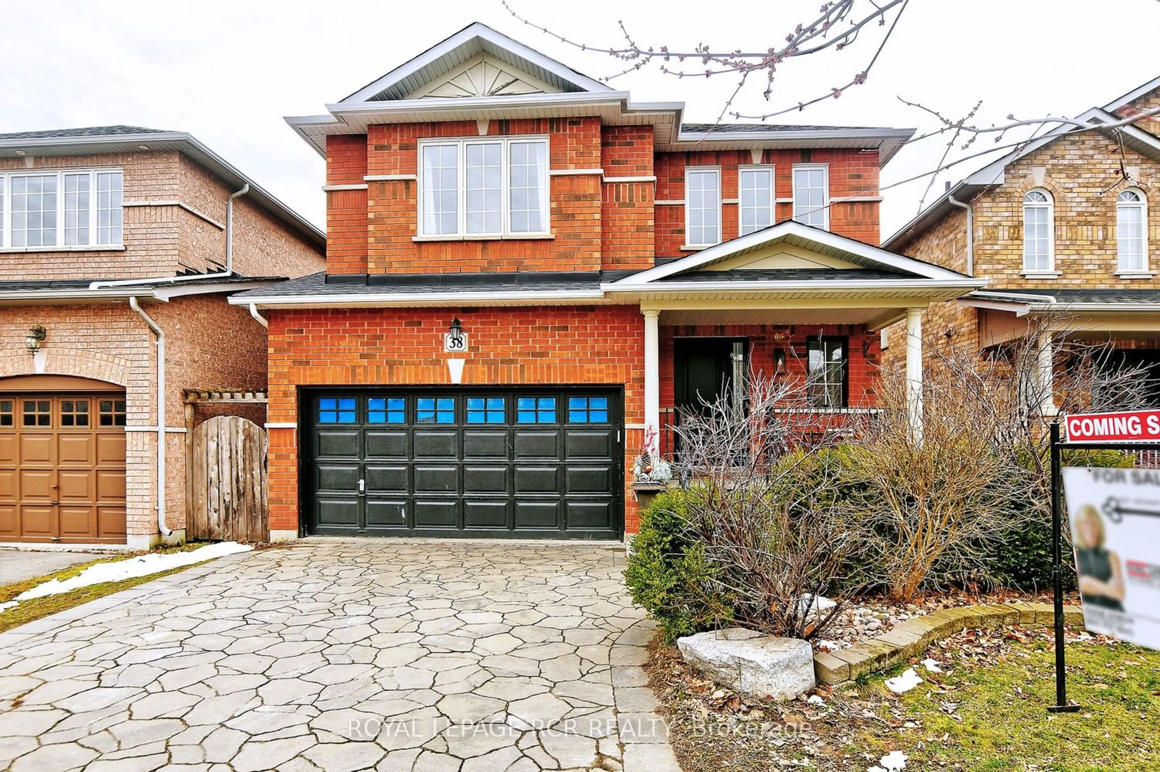 Home with brick exterior material for 38 Delattaye Ave, Aurora Ontario L4G 7T8