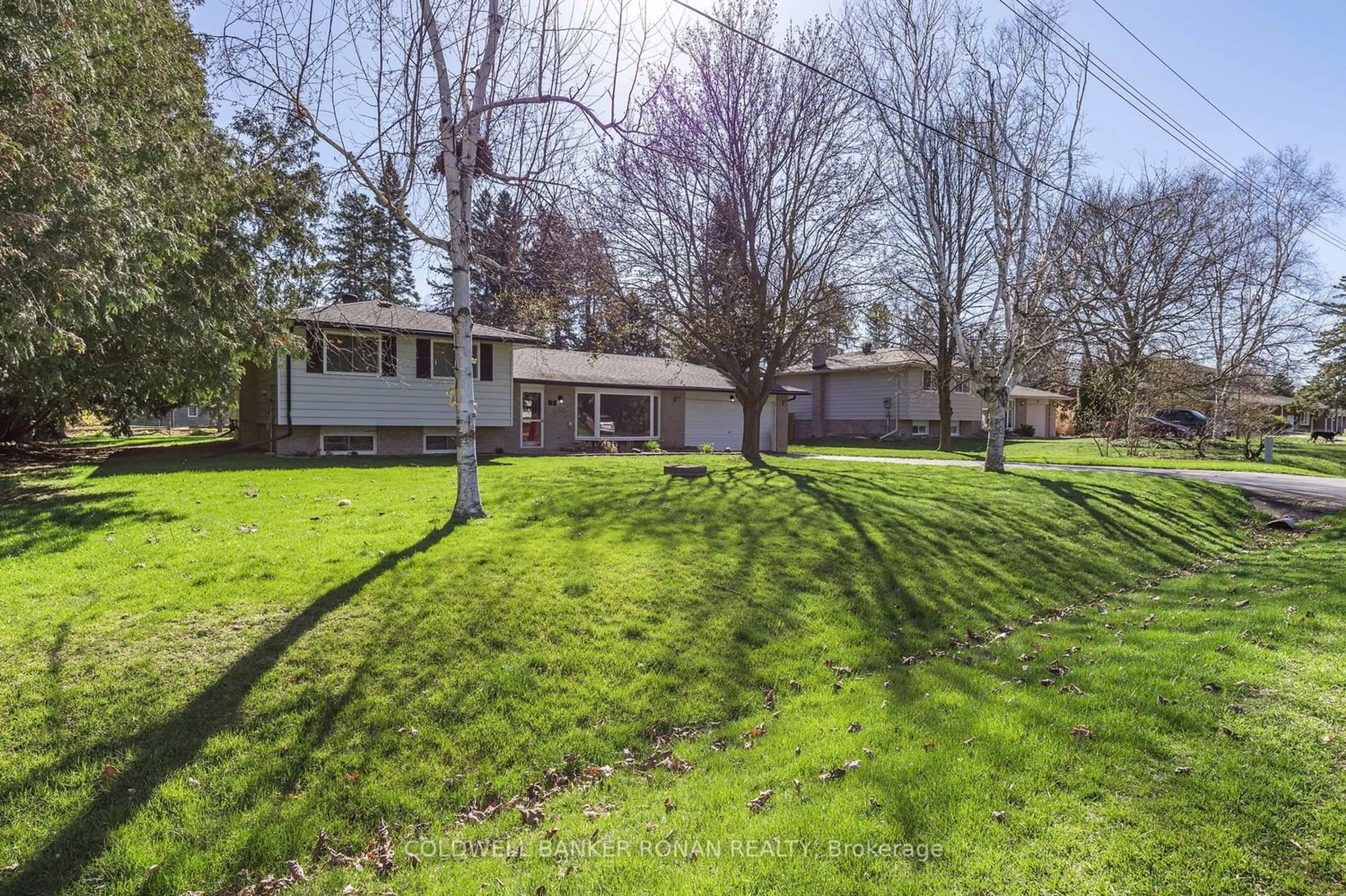 Frontside or backside of a home for 7 John Ave, New Tecumseth Ontario L9R 1J8