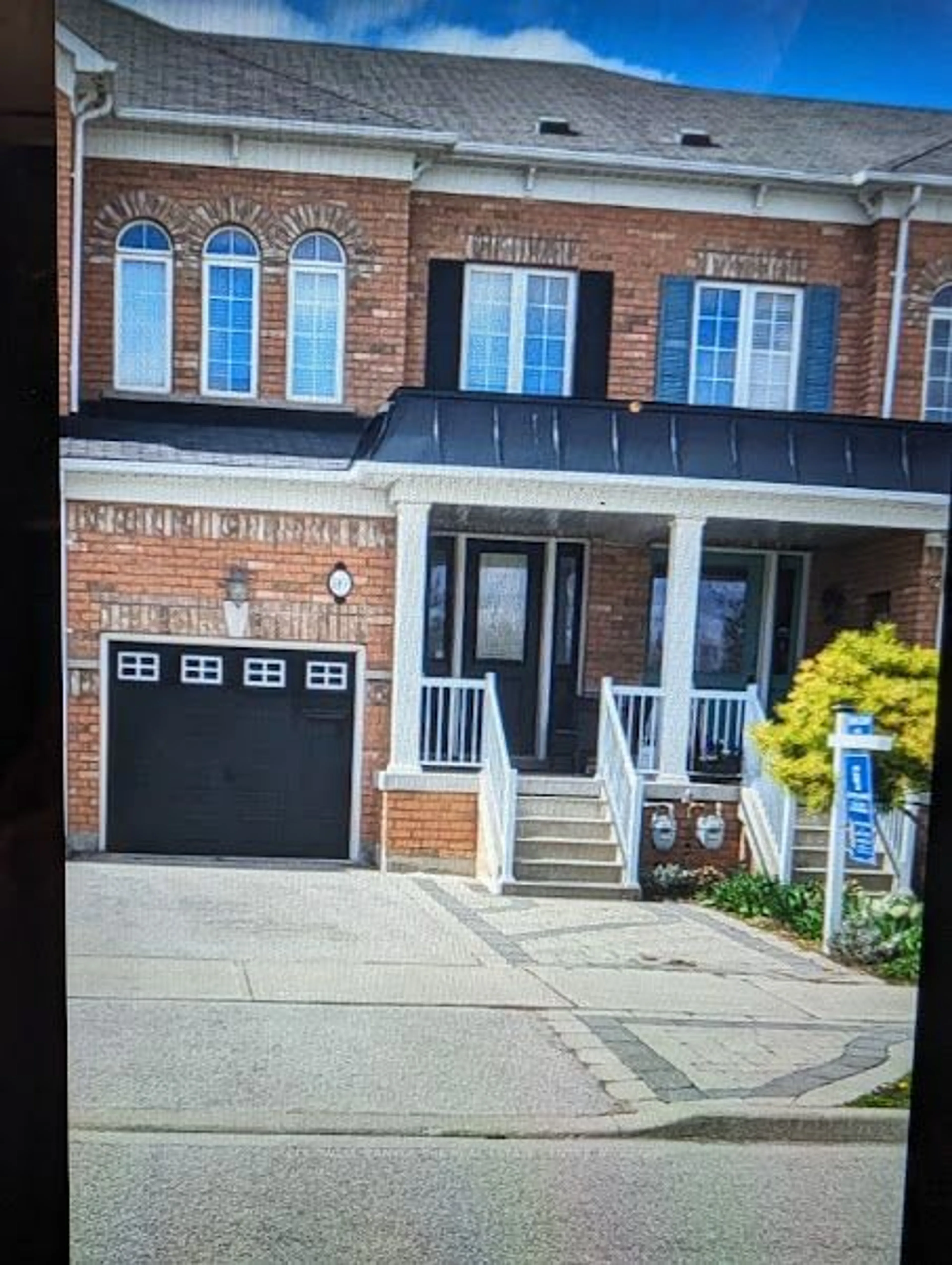 A pic from exterior of the house or condo for 89 Gosnel Circ, Bradford West Gwillimbury Ontario L3Z 0G2