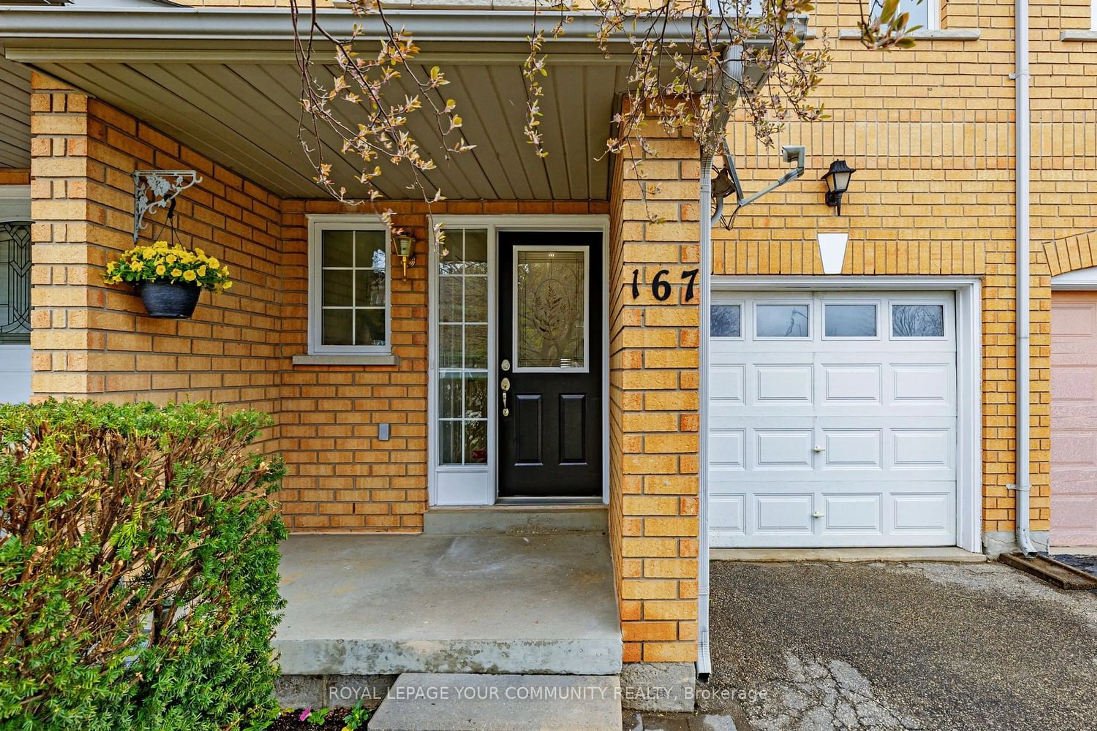 A pic from exterior of the house or condo for 167 Kimono Cres, Richmond Hill Ontario L4S 2A5