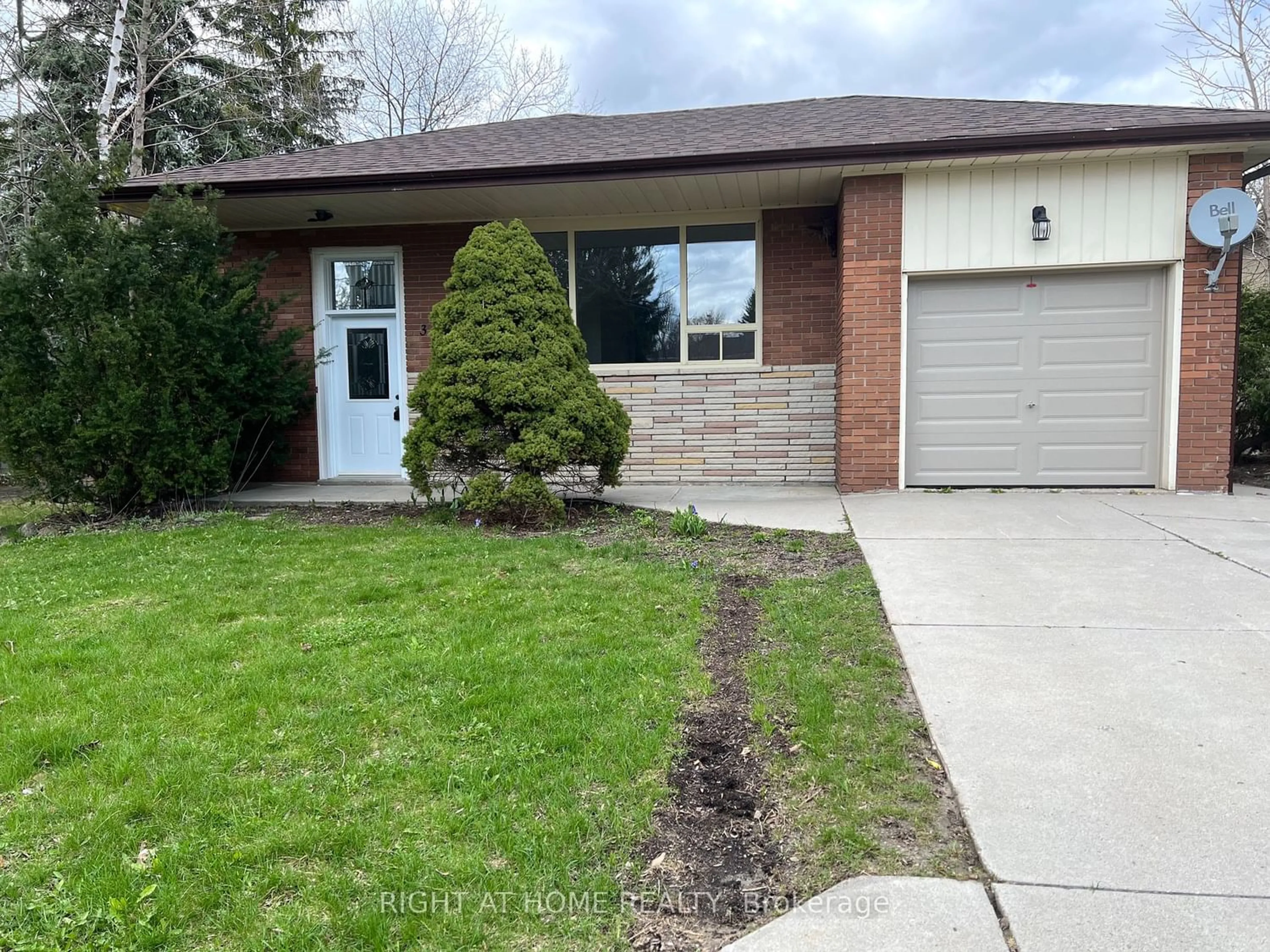 Frontside or backside of a home for 326 Loretta Cres, Whitchurch-Stouffville Ontario L4A 6K8