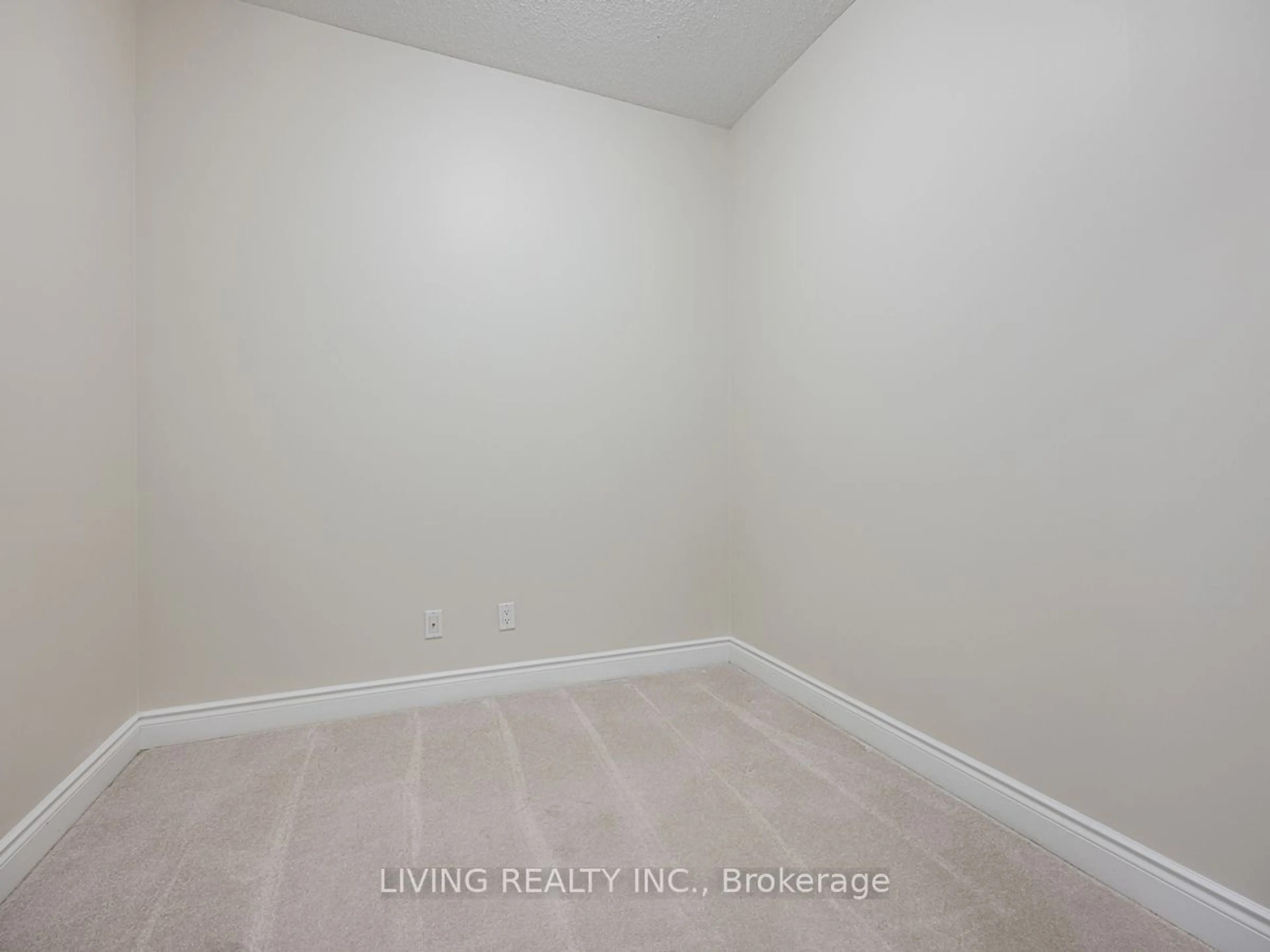 A pic of a room for 11211 Yonge St #729, Richmond Hill Ontario L4S 0E9