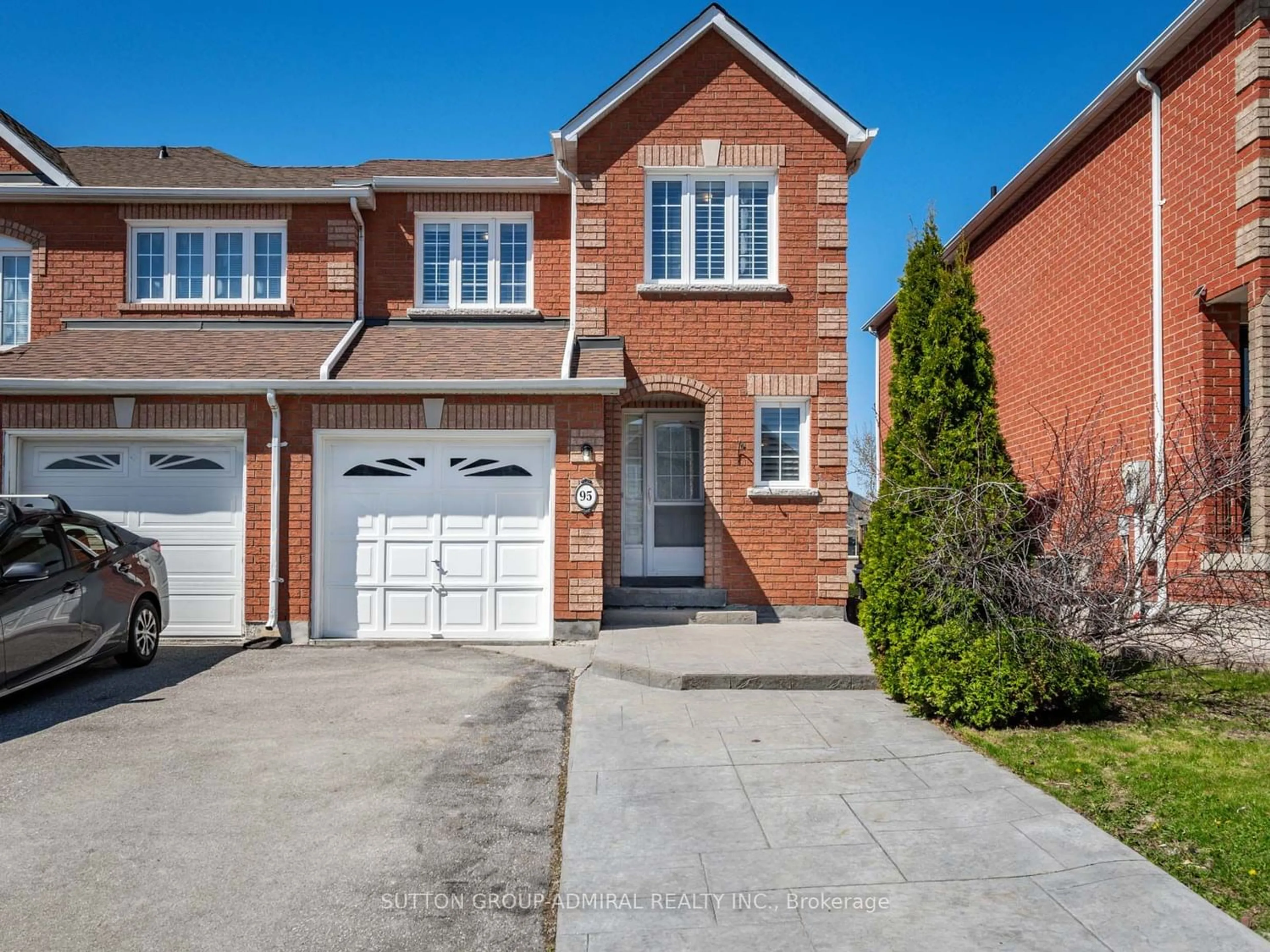 Home with brick exterior material for 95 Giancola Cres, Vaughan Ontario L6A 2T5