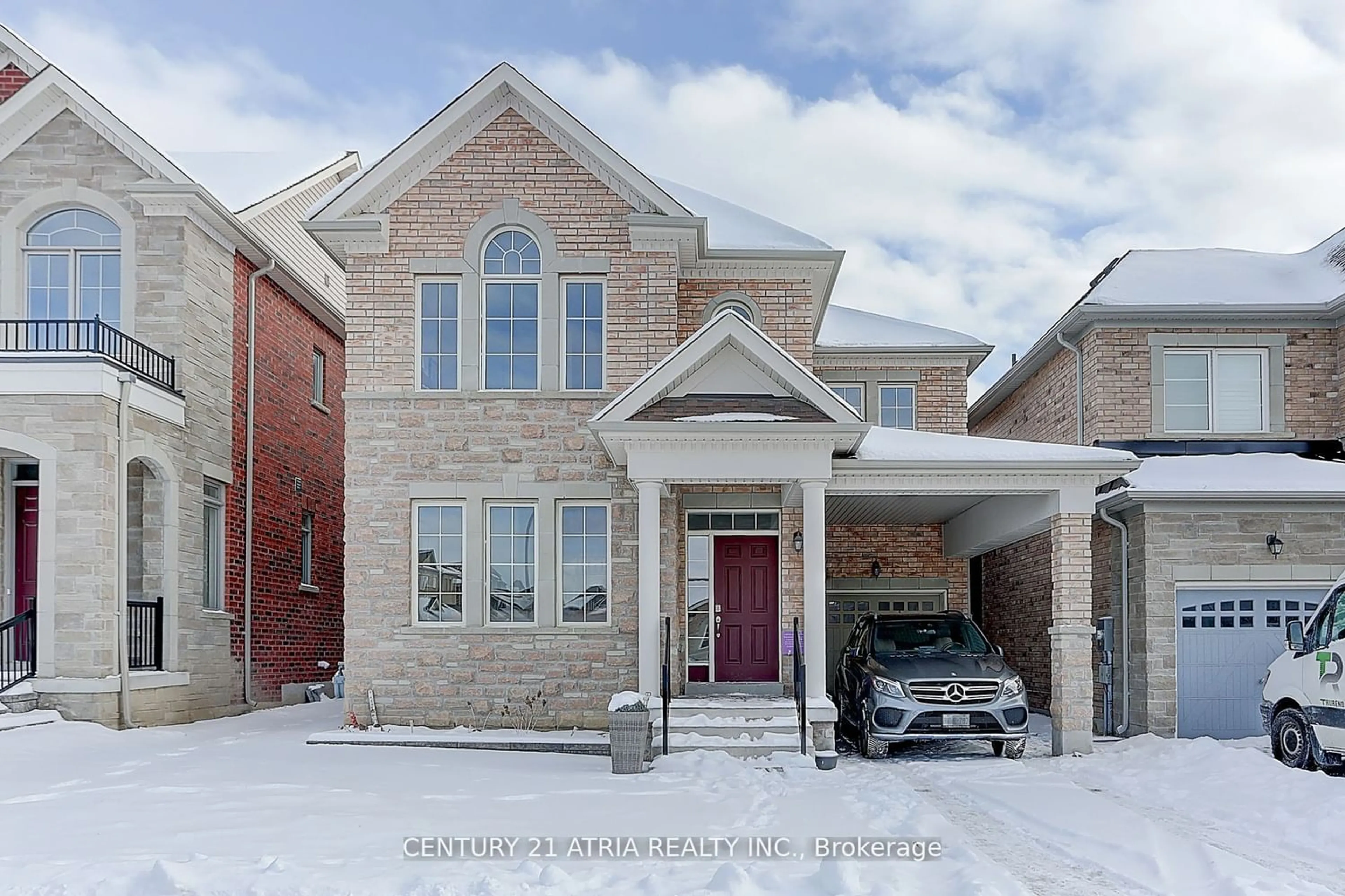 Home with brick exterior material for 5 Robert Baldwin Blvd, East Gwillimbury Ontario L9N 0R3
