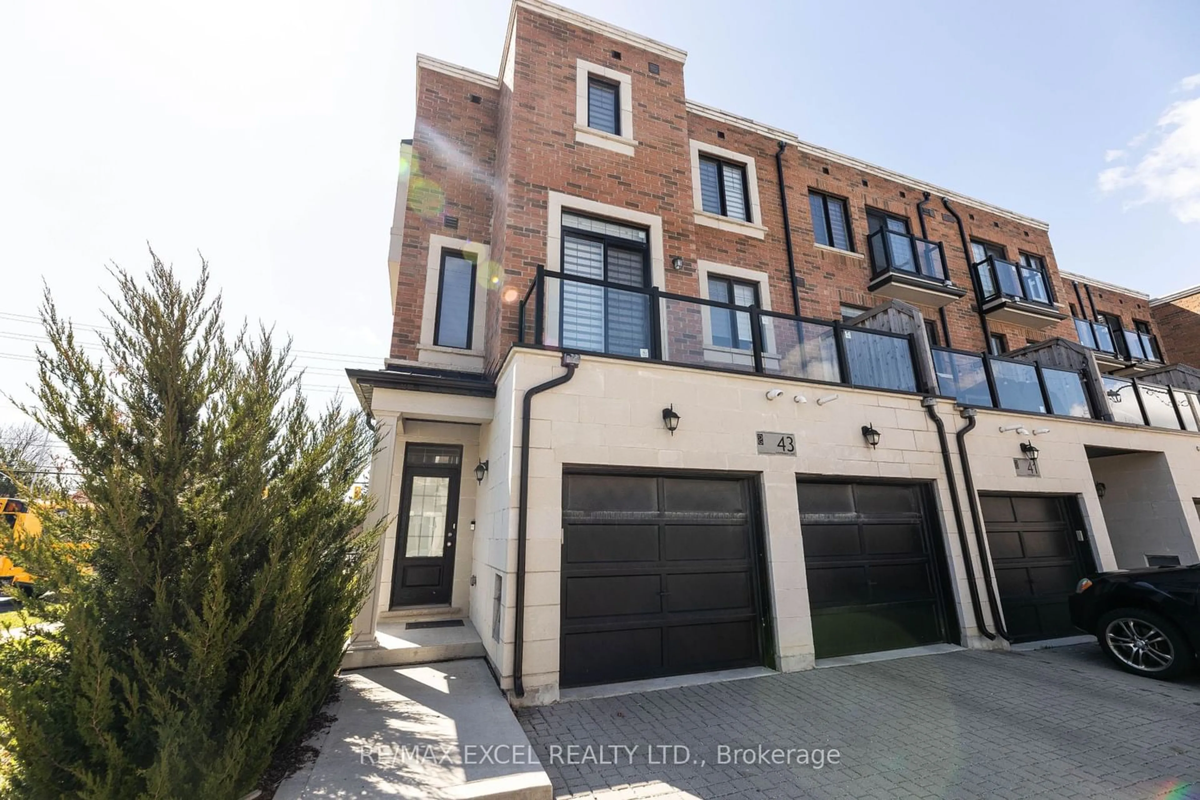A pic from exterior of the house or condo for 43 Hyderabad Lane, Markham Ontario L6E 0T8