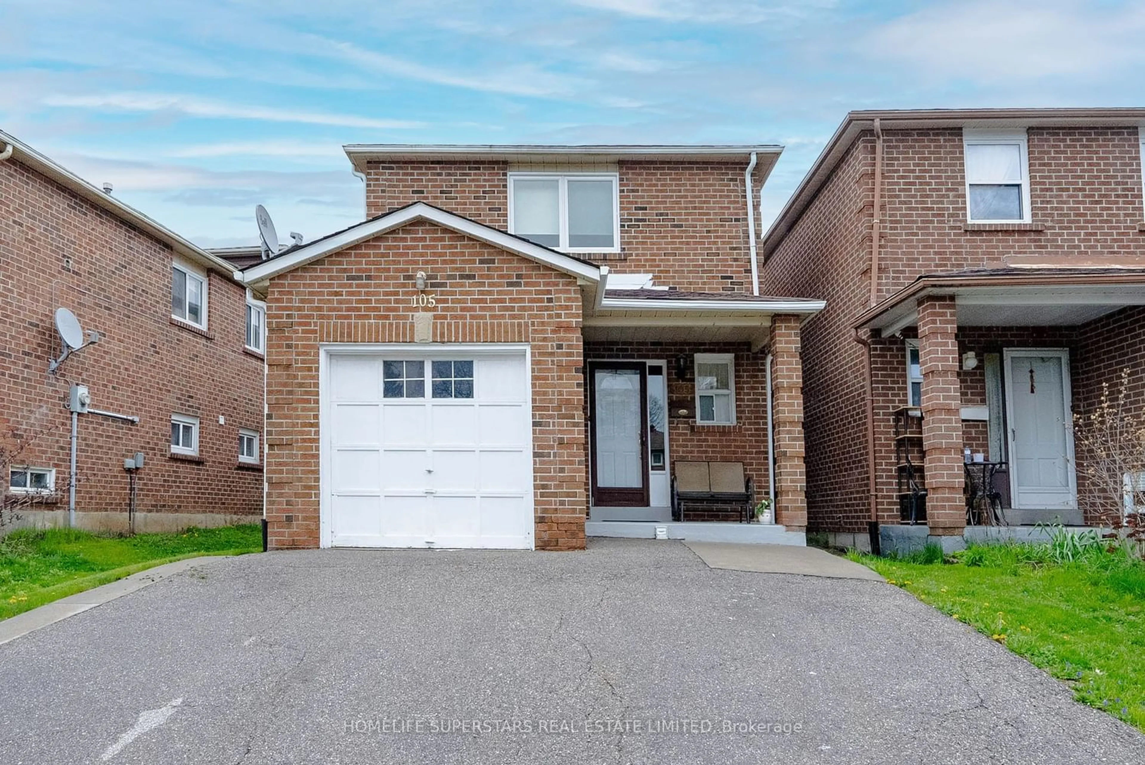Home with brick exterior material for 105 Tall Grass Tr, Vaughan Ontario L4L 3J3
