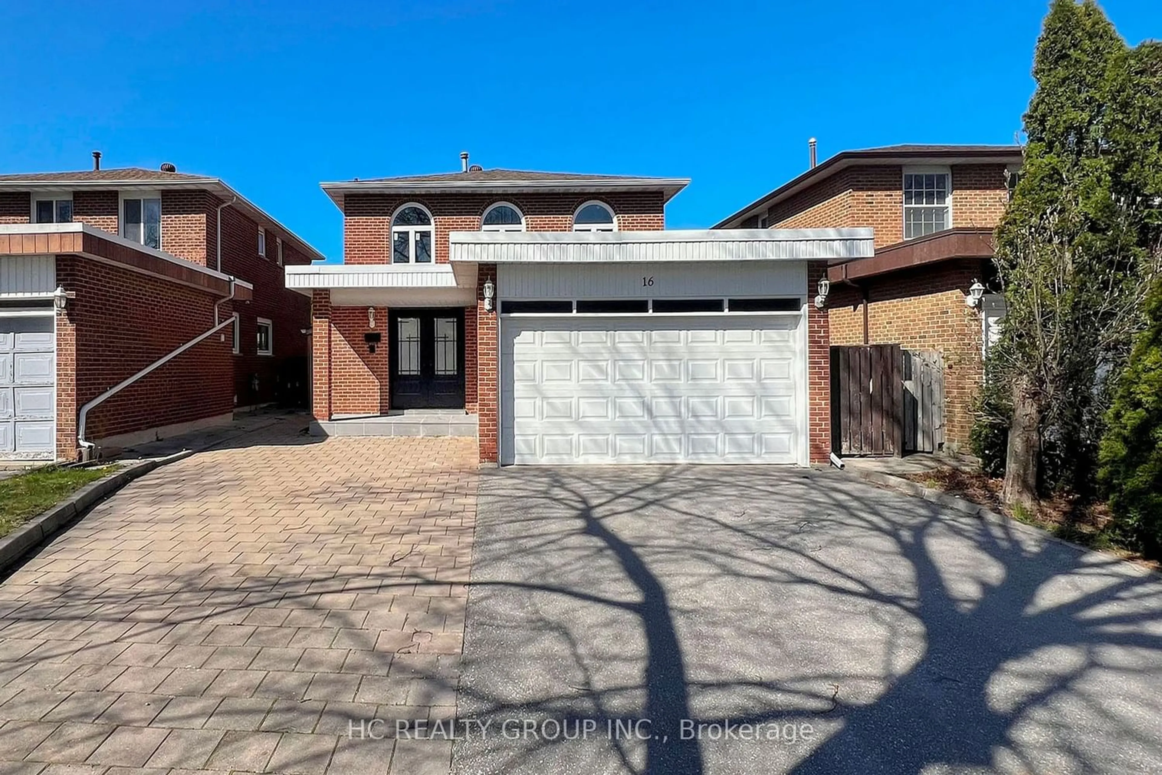 Home with brick exterior material for 16 Simsbury Crt, Markham Ontario L3R 3G7
