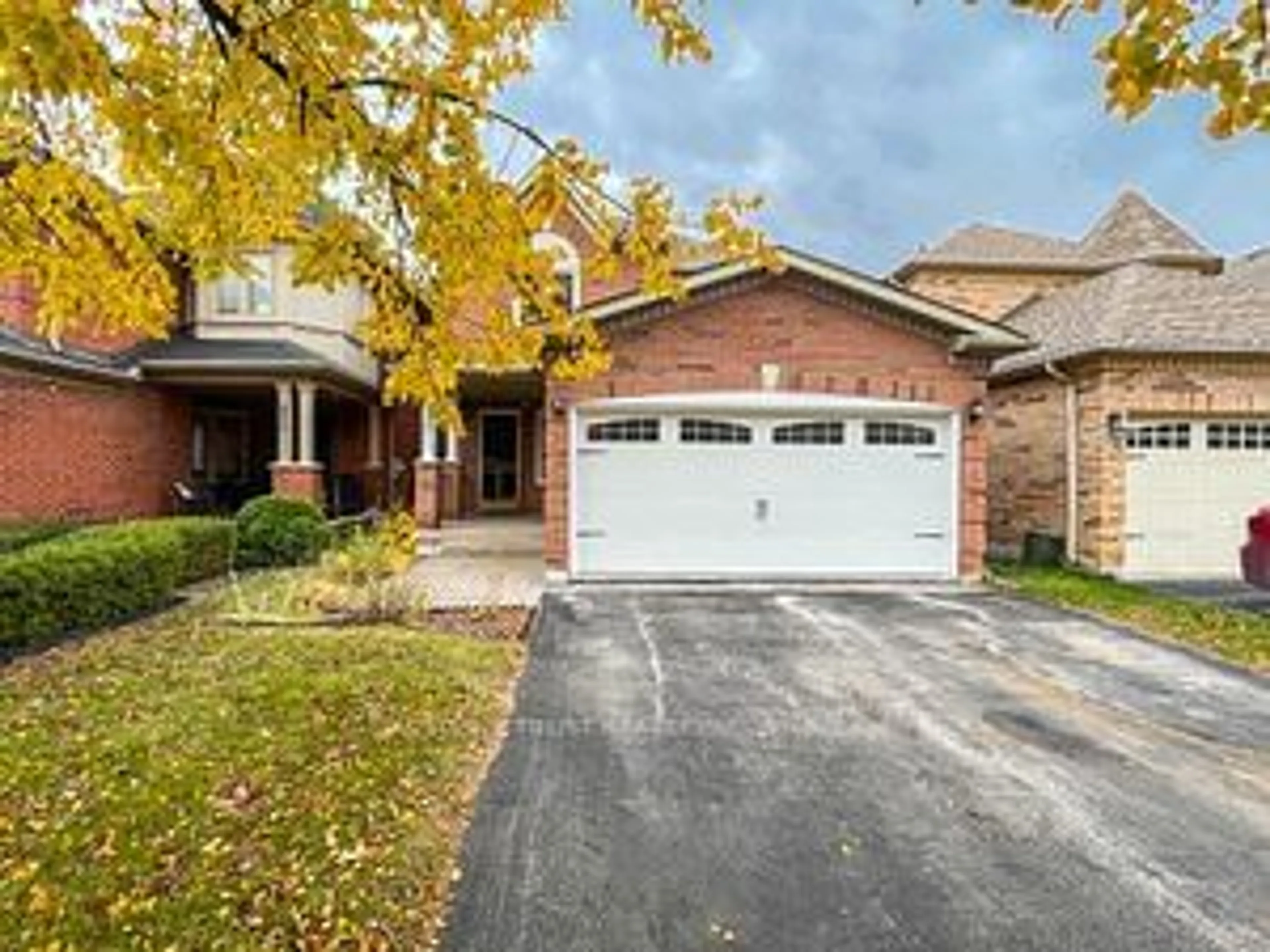 Home with brick exterior material for 457 Hewitt Circ, Newmarket Ontario L3X 2M1