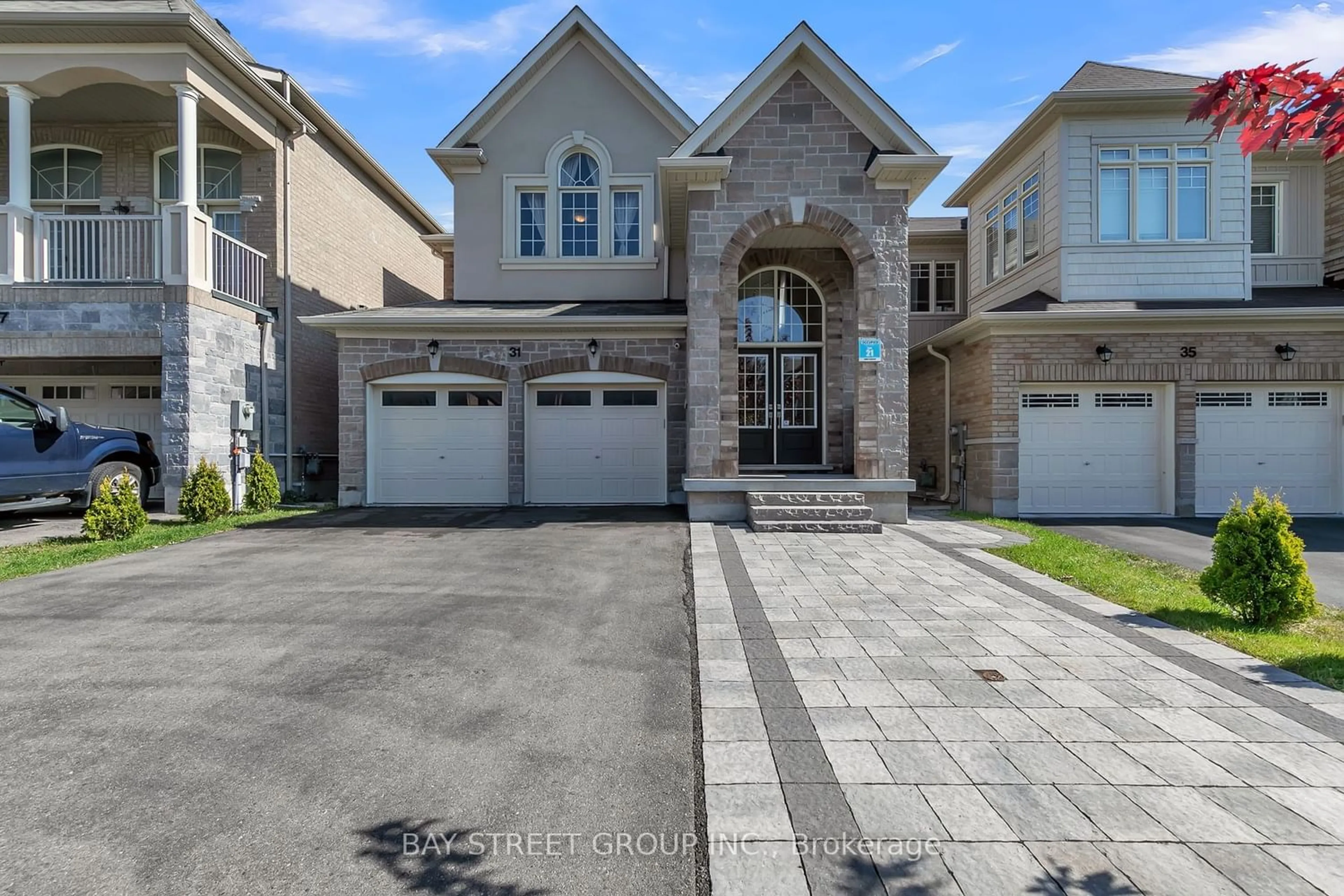 Frontside or backside of a home for 31 Selby Cres, Bradford West Gwillimbury Ontario L3Z 0V3