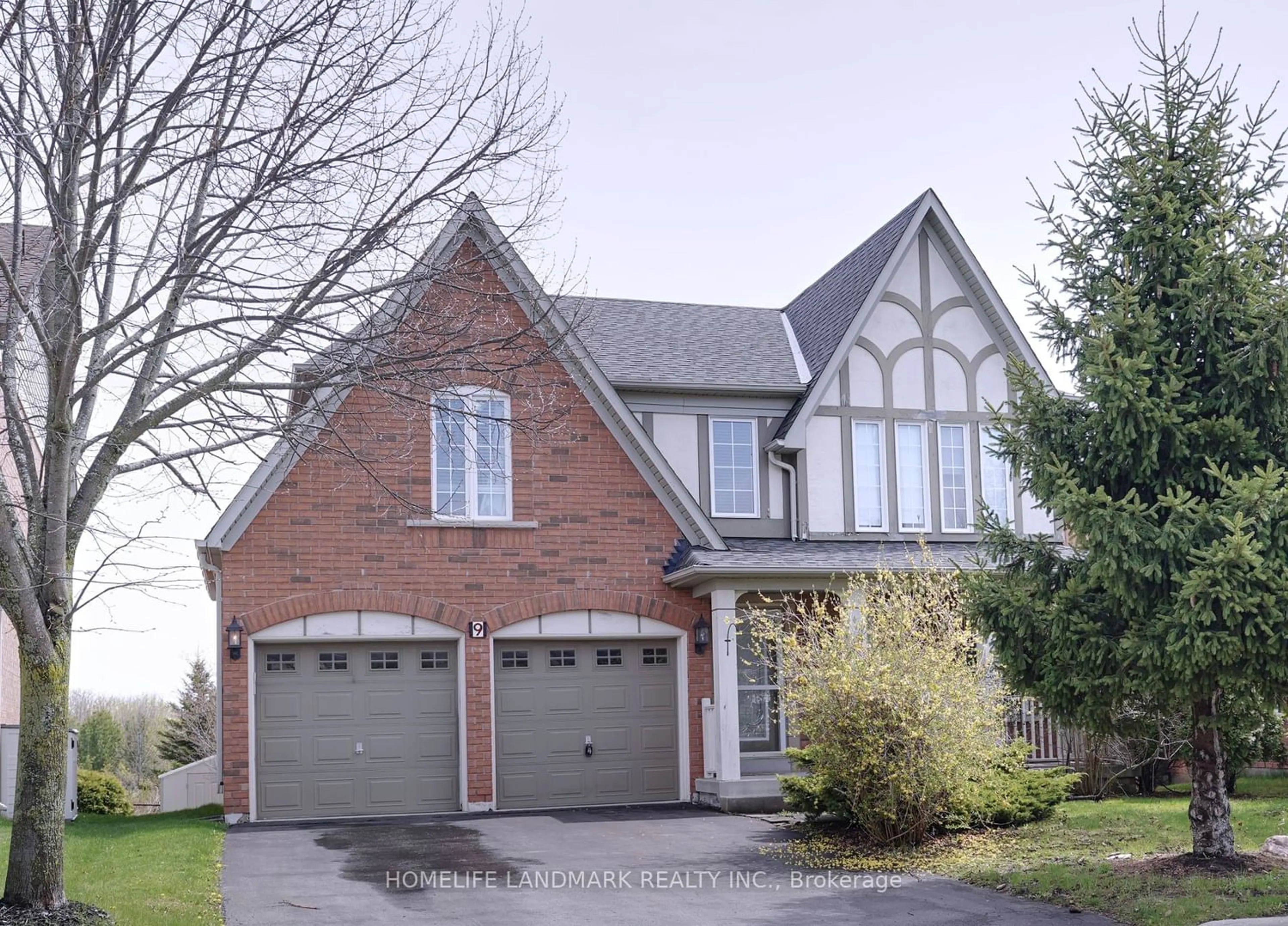 Frontside or backside of a home for 9 Edelweiss Ave, Richmond Hill Ontario L4E 4L9