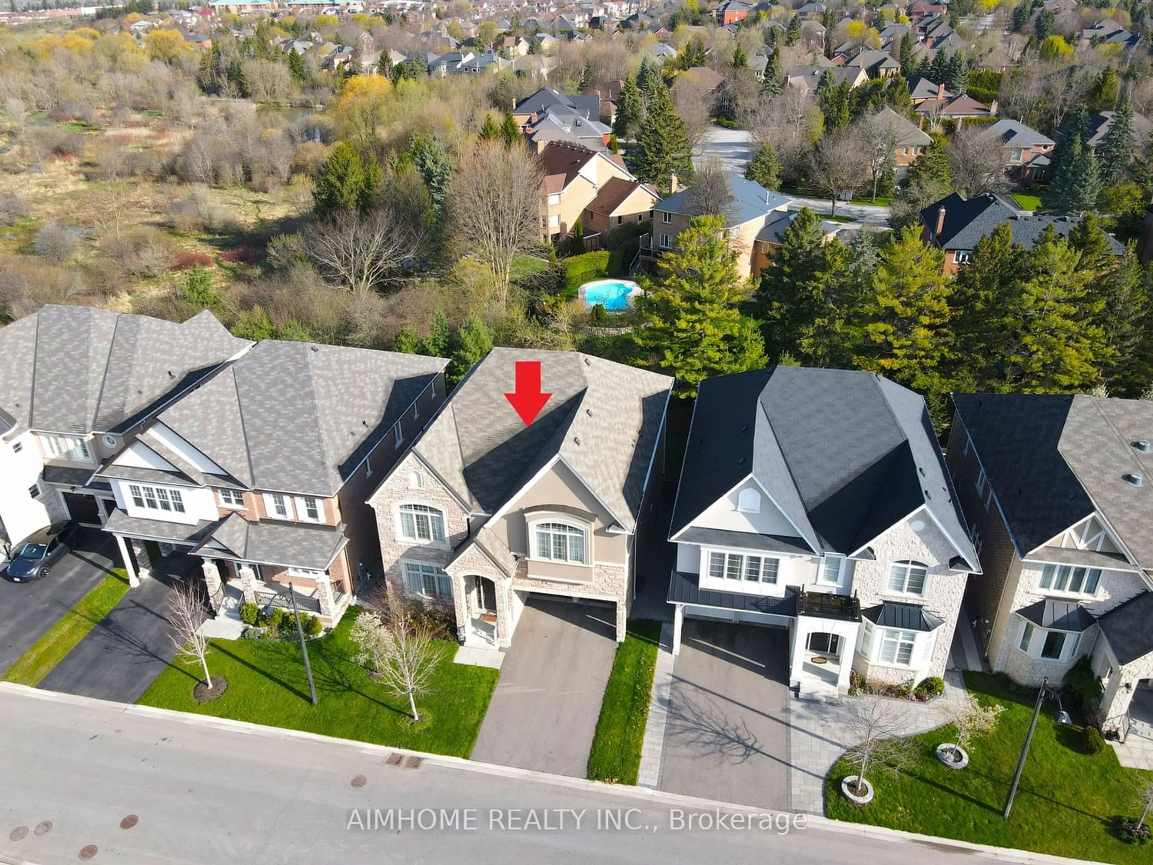 Frontside or backside of a home for 46 Bridgepointe Crt, Aurora Ontario L4G 3H8