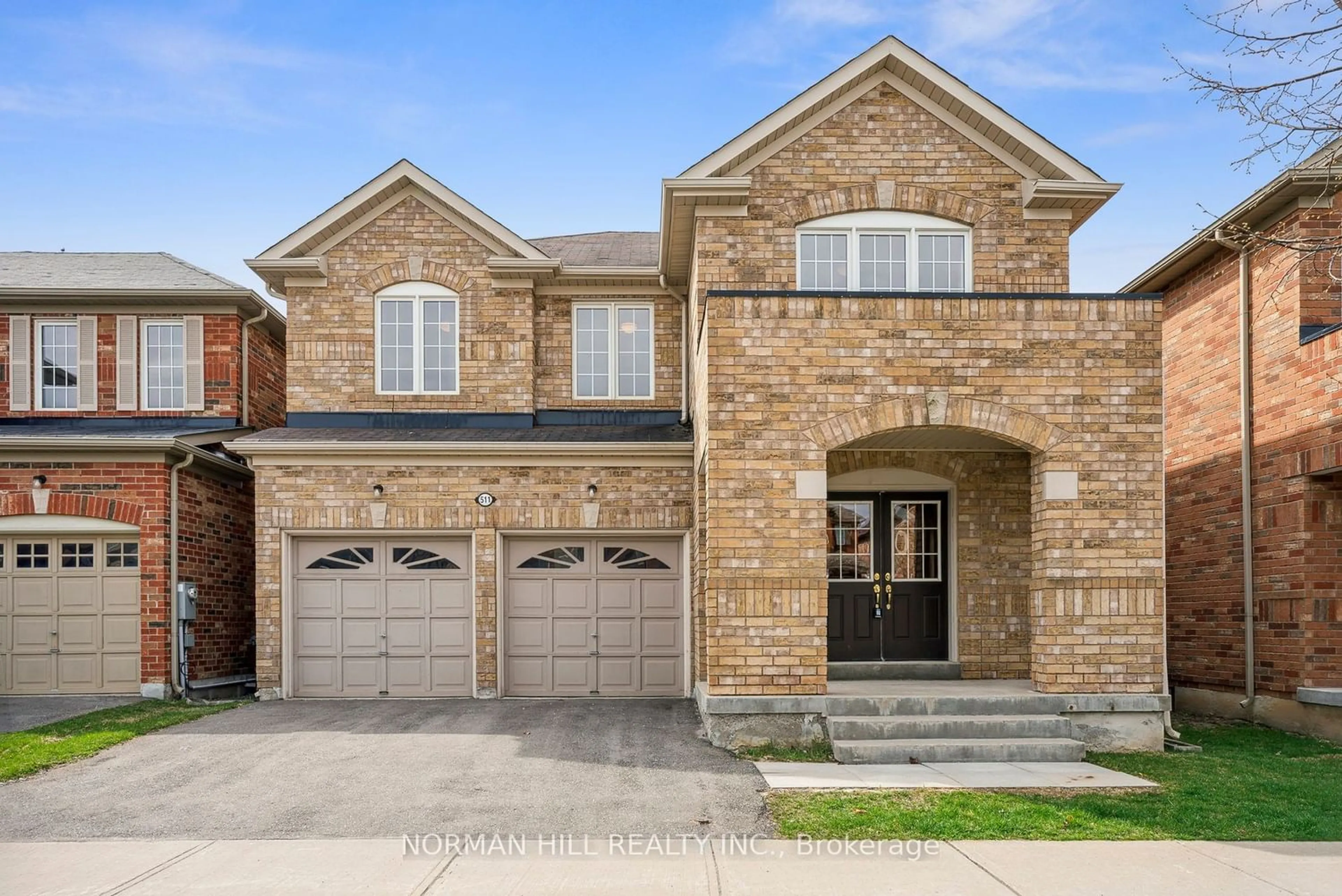 Home with brick exterior material for 511 Forsyth Farm Dr, Whitchurch-Stouffville Ontario L4A 0P3