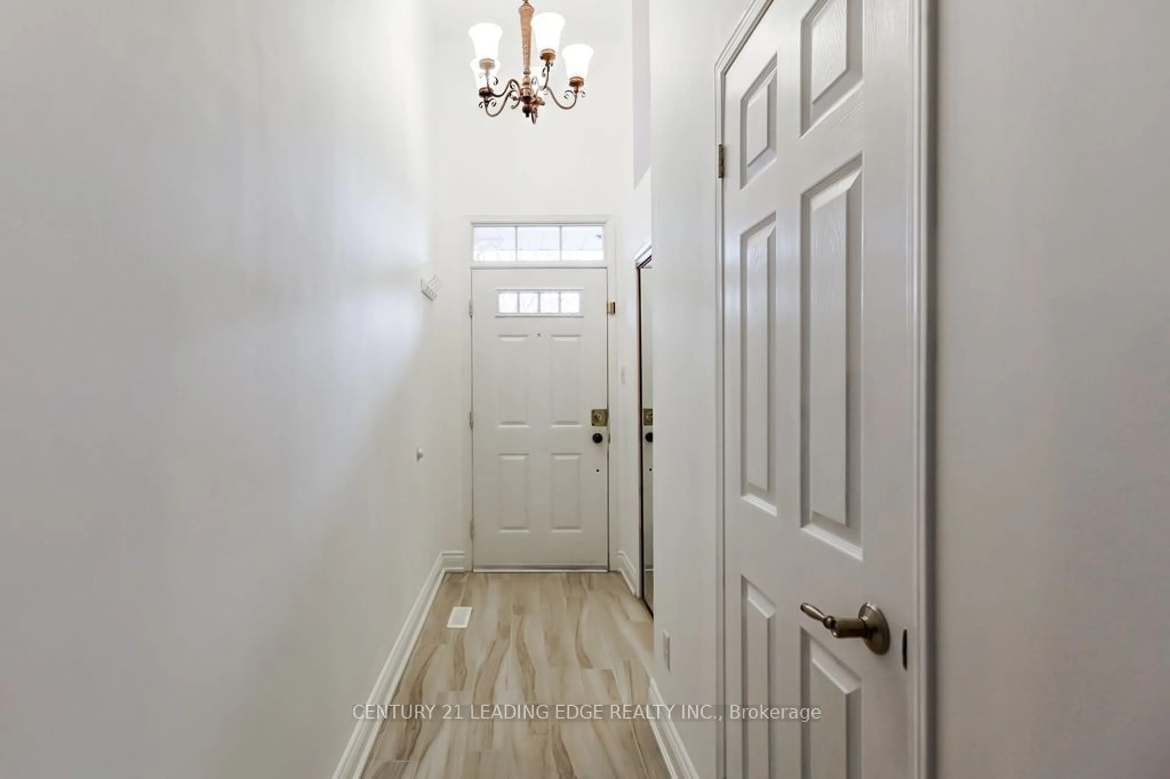 Indoor entryway for 30 Charlotte Angliss Rd, Markham Ontario L3P 7W6