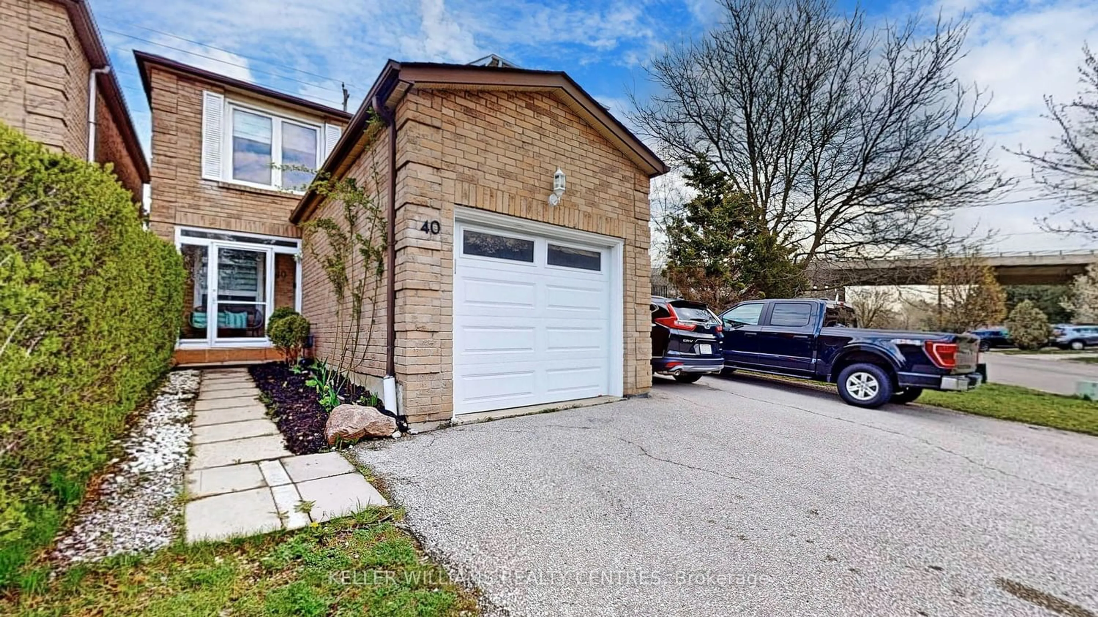 A pic from exterior of the house or condo for 40 Augusta Crt, Markham Ontario L3T 7K4