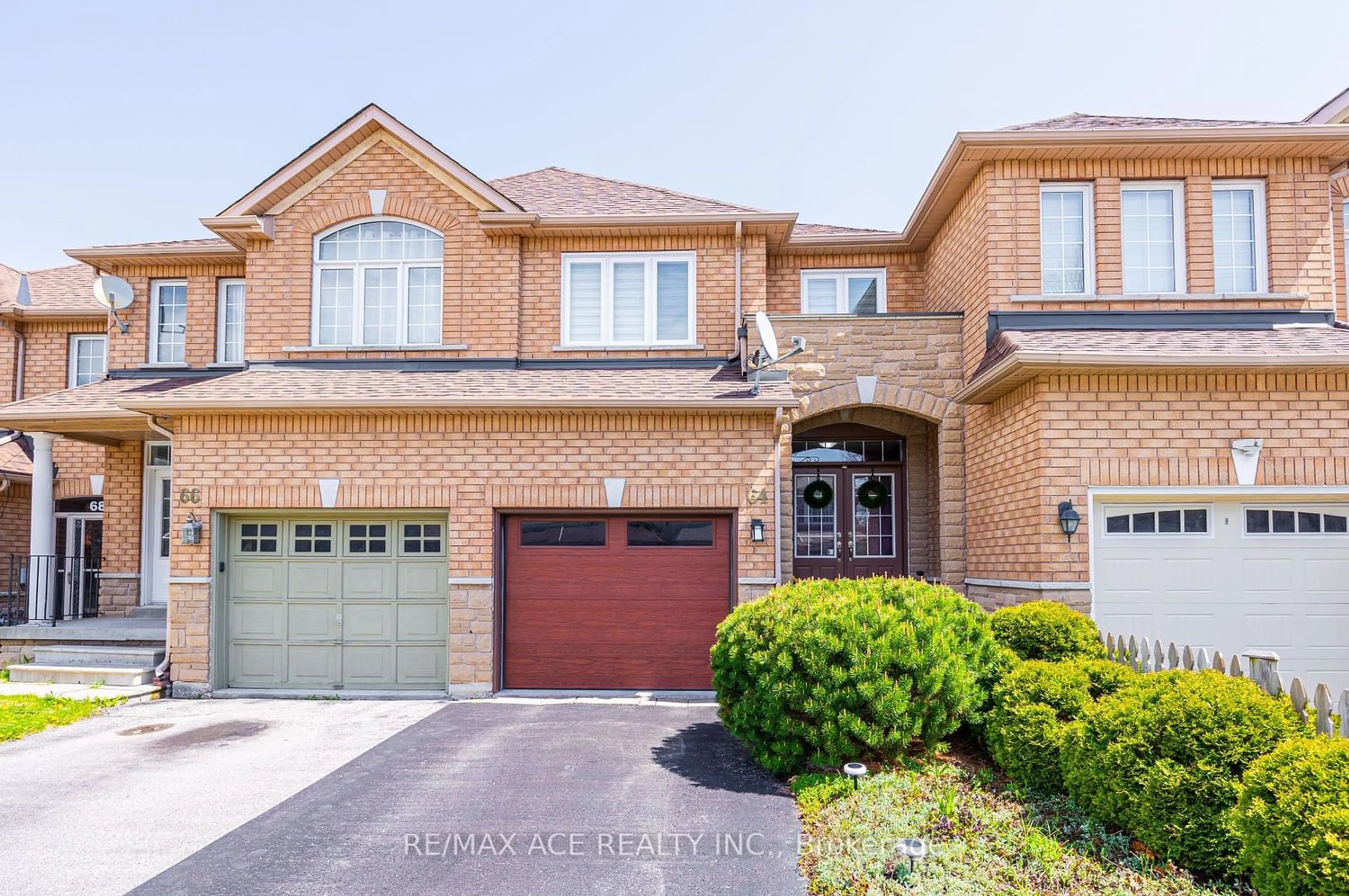 Home with brick exterior material for 64 Briarhall Cres, Markham Ontario L6C 2C9
