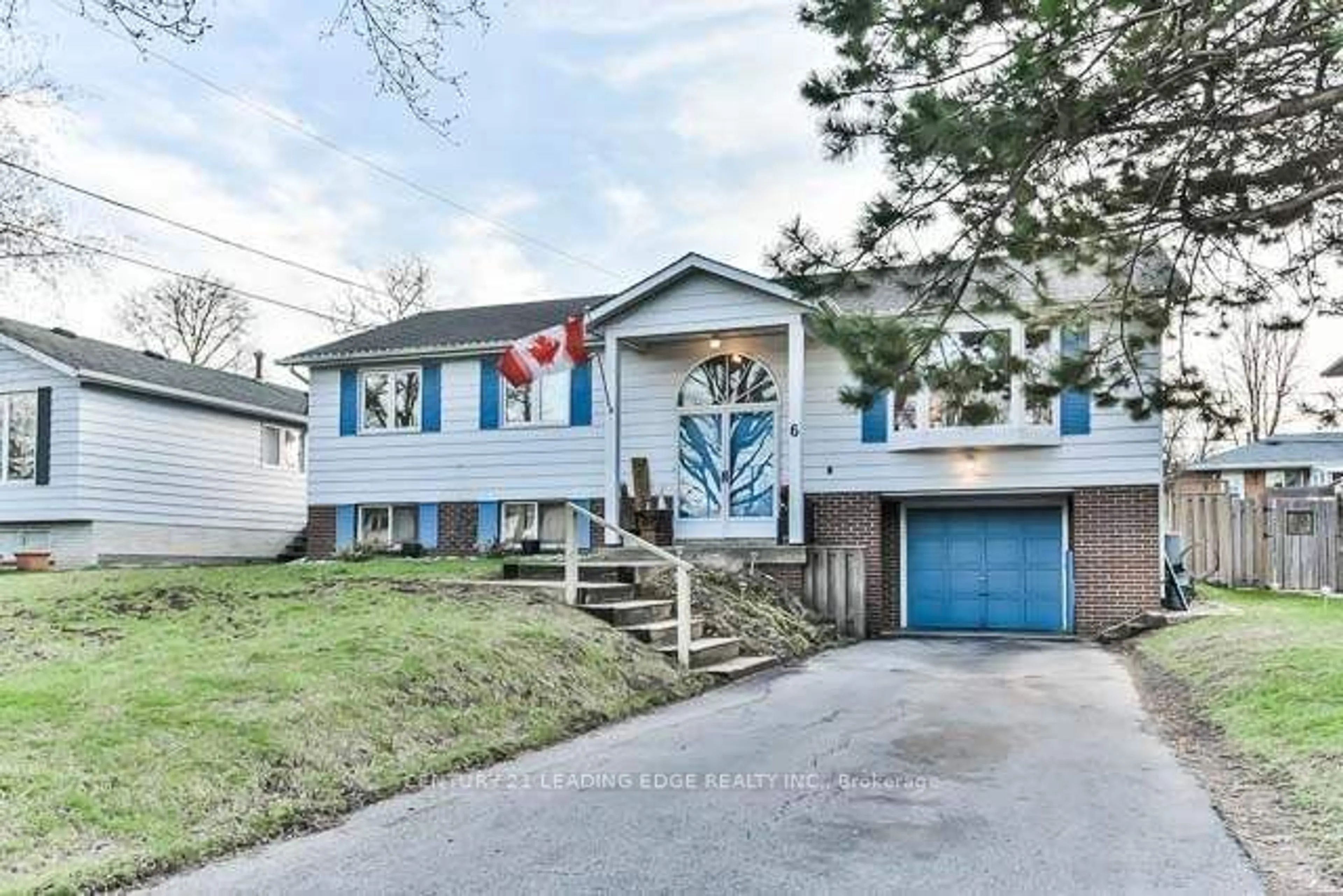 Frontside or backside of a home for 6 Bakerdale Rd, Markham Ontario L3P 1J4