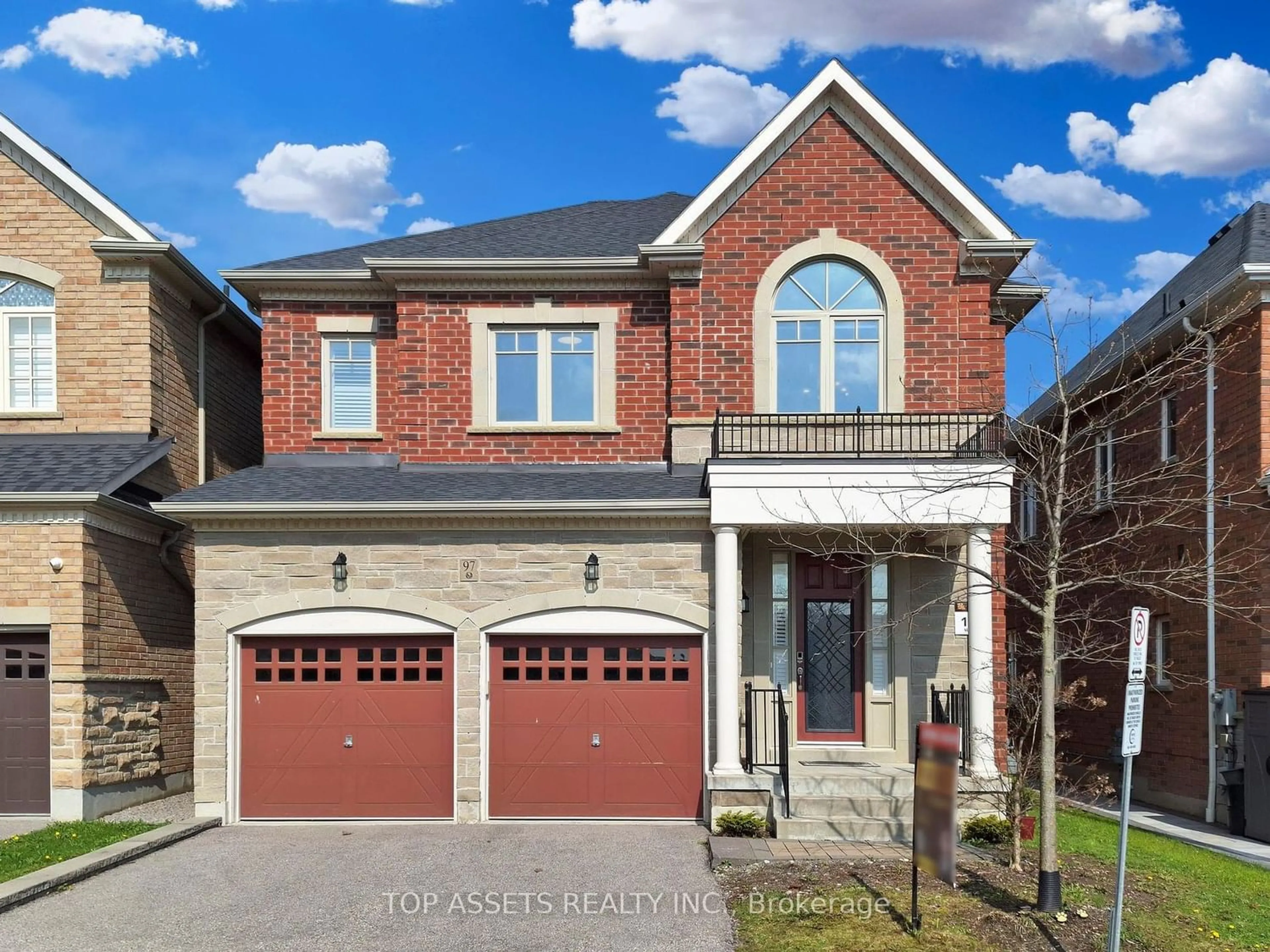 Home with brick exterior material for 97 Meadowsweet Lane, Richmond Hill Ontario L4E 1B9