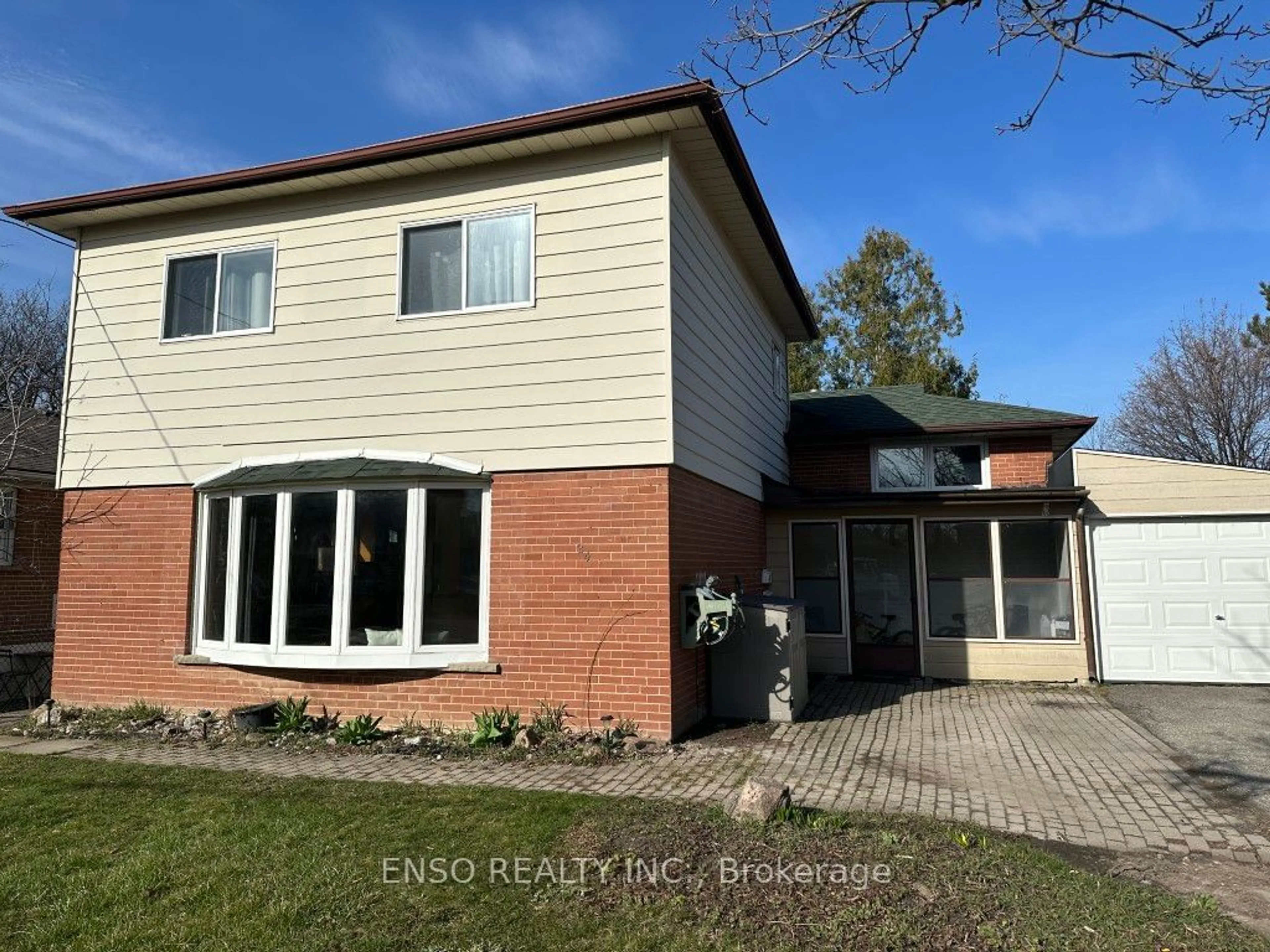 Frontside or backside of a home for 24 Gentry Cres, Richmond Hill Ontario L4C 2G9