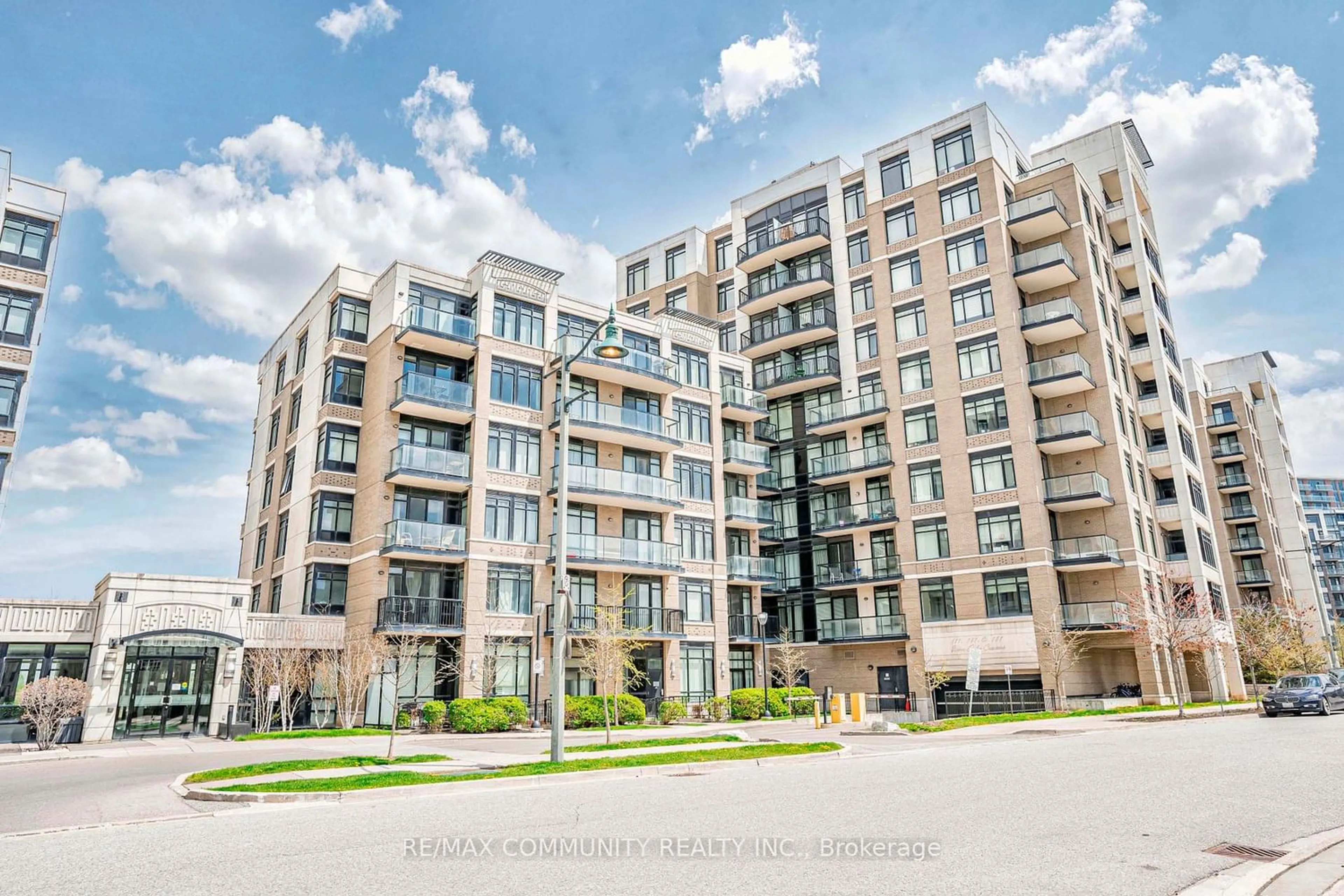 A pic from exterior of the house or condo for 131 Upper Duke Cres #209, Markham Ontario L6G 0C9
