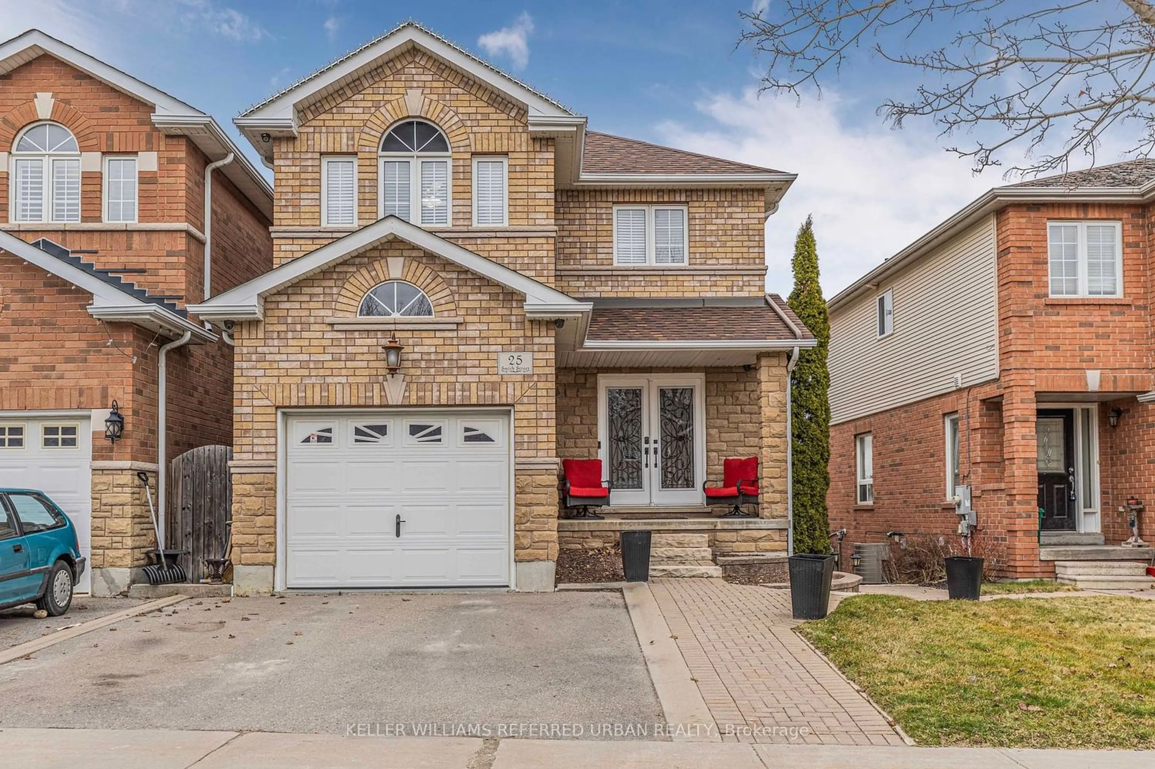 Home with brick exterior material for 25 Smith St, Bradford West Gwillimbury Ontario L3Z 3E1