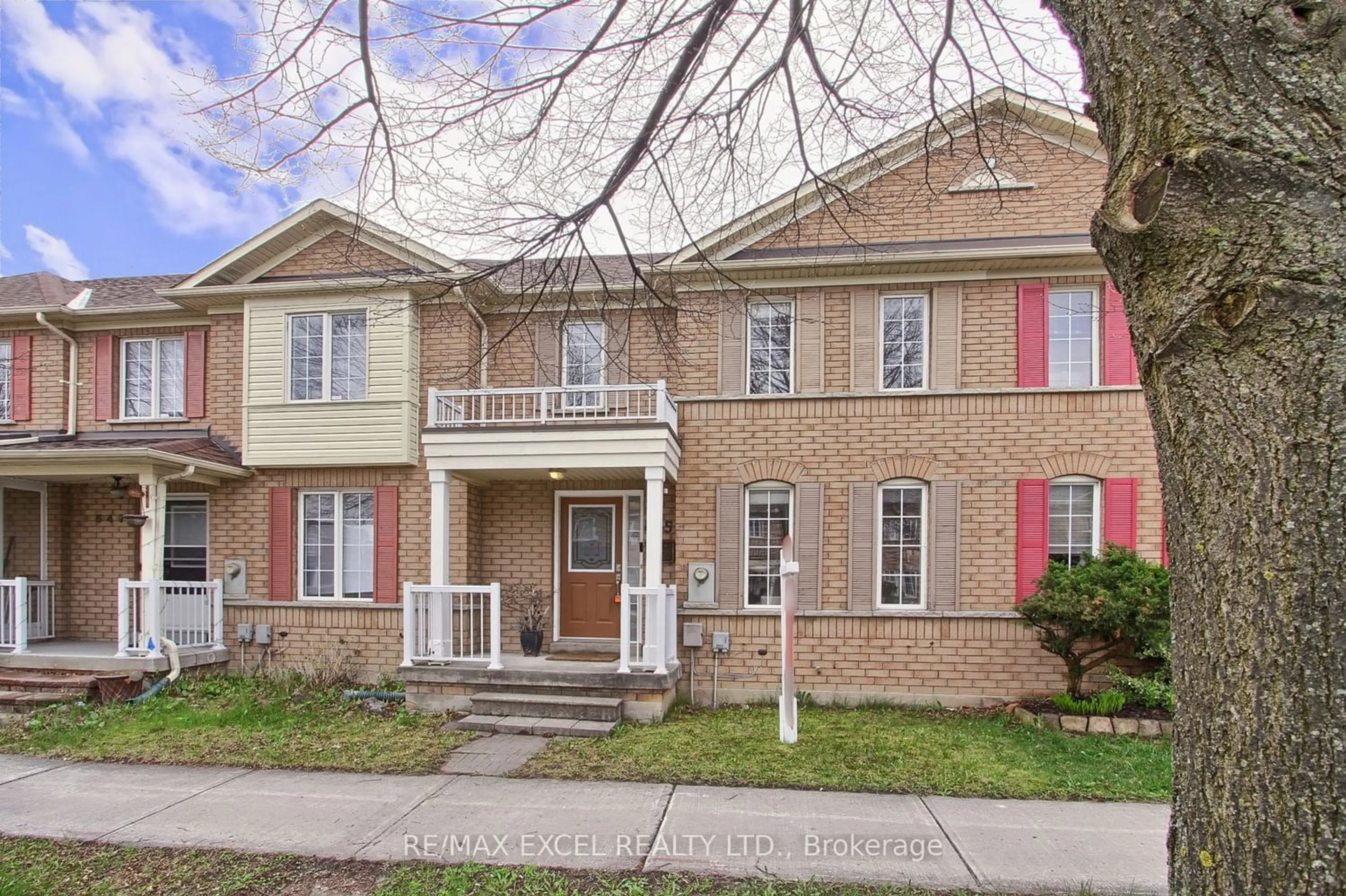 A pic from exterior of the house or condo for 645 South Unionville Ave, Markham Ontario L3R 4W6