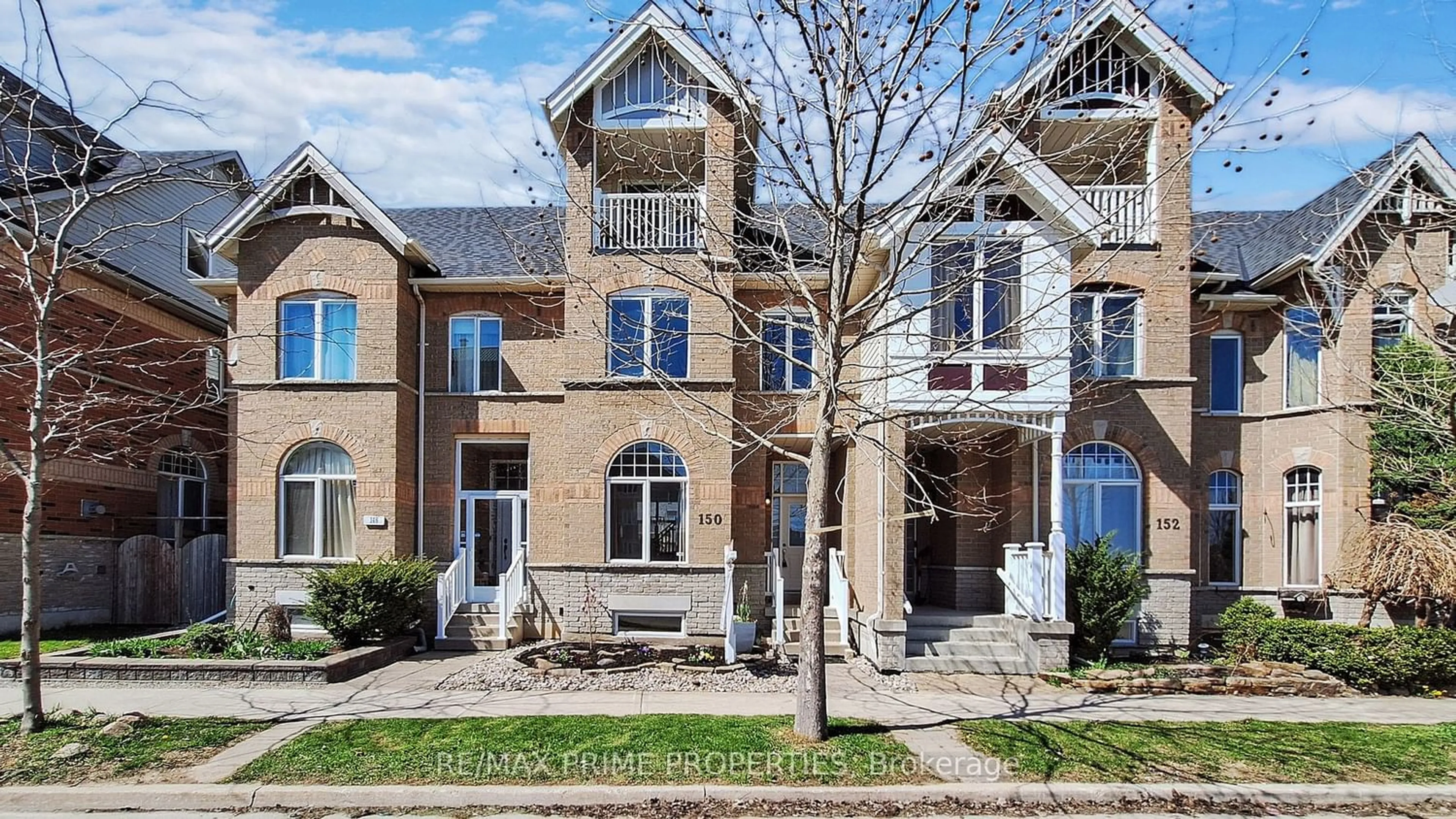 A pic from exterior of the house or condo for 150 Riverlands Ave, Markham Ontario L6B 1B6
