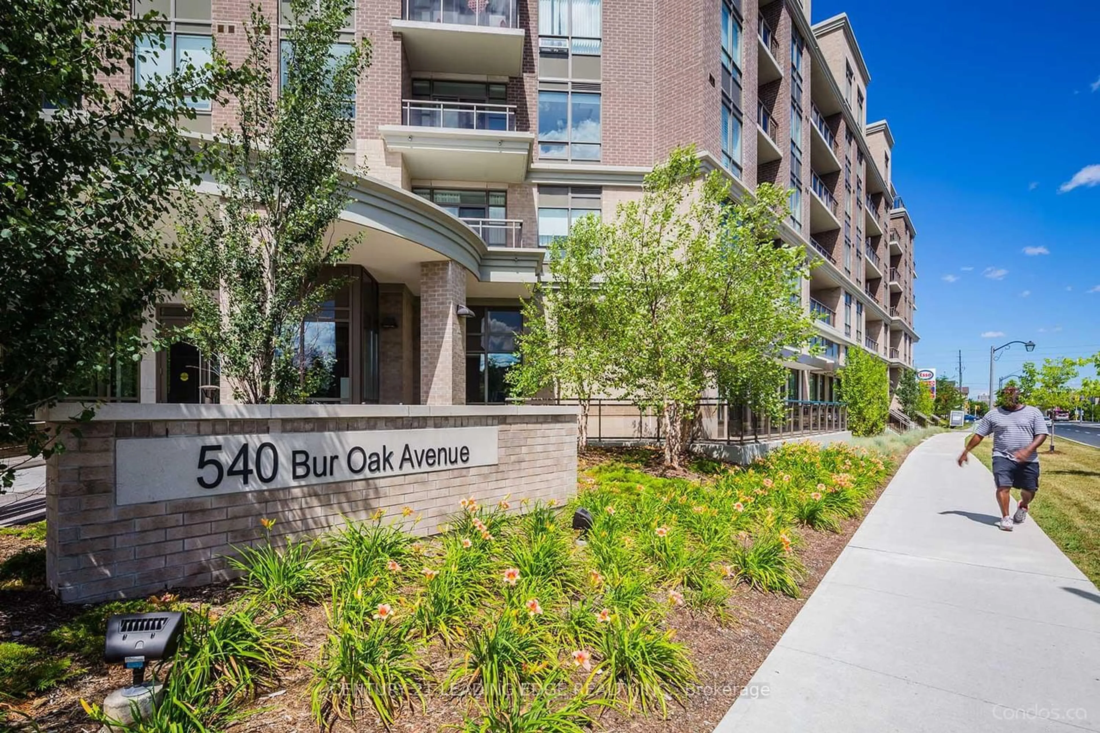 A pic from exterior of the house or condo for 540 Bur Oak Ave #503, Markham Ontario L6C 0Y2