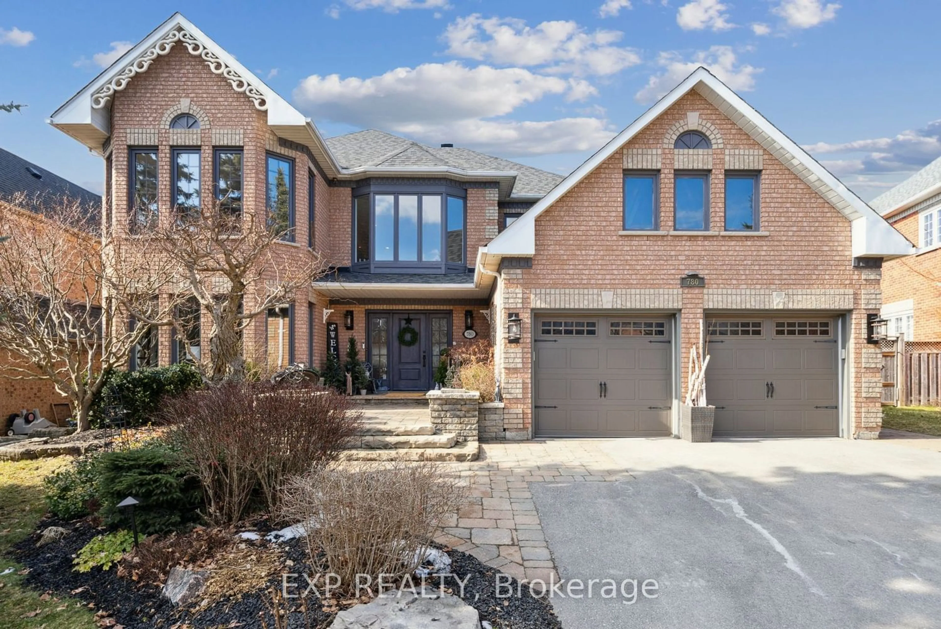 Home with brick exterior material for 780 Foxcroft Blvd, Newmarket Ontario L3X 1N1