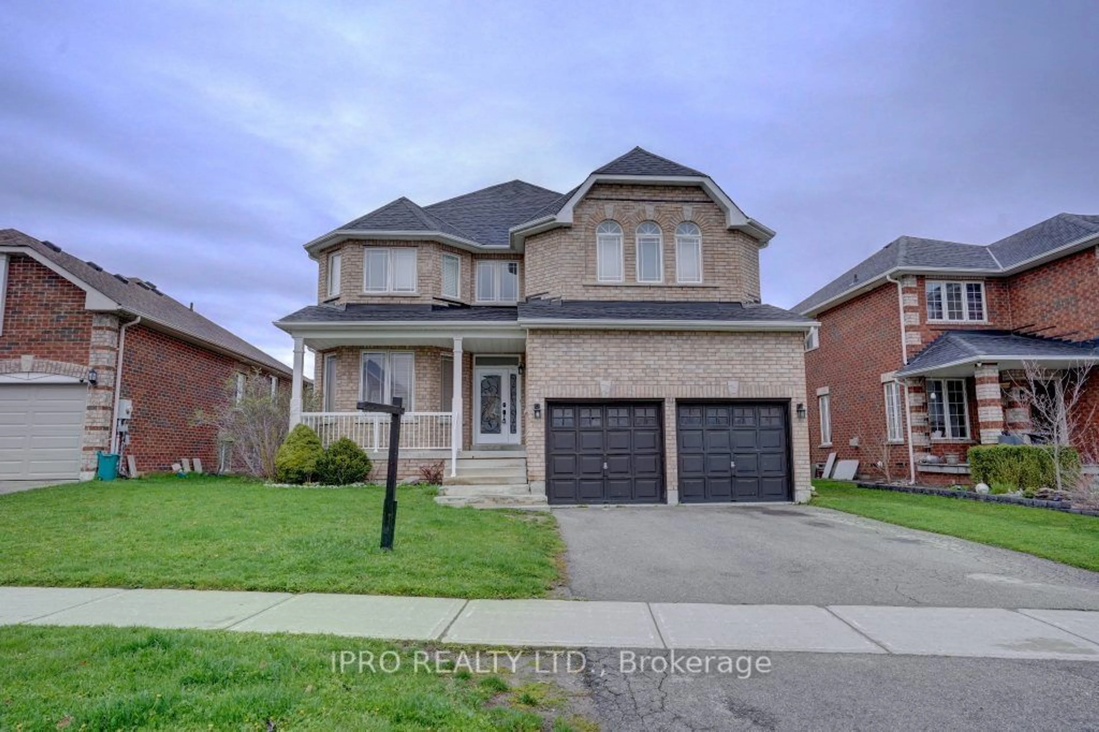 Frontside or backside of a home for 61 Kerfoot Cres, Georgina Ontario L4P 4H2