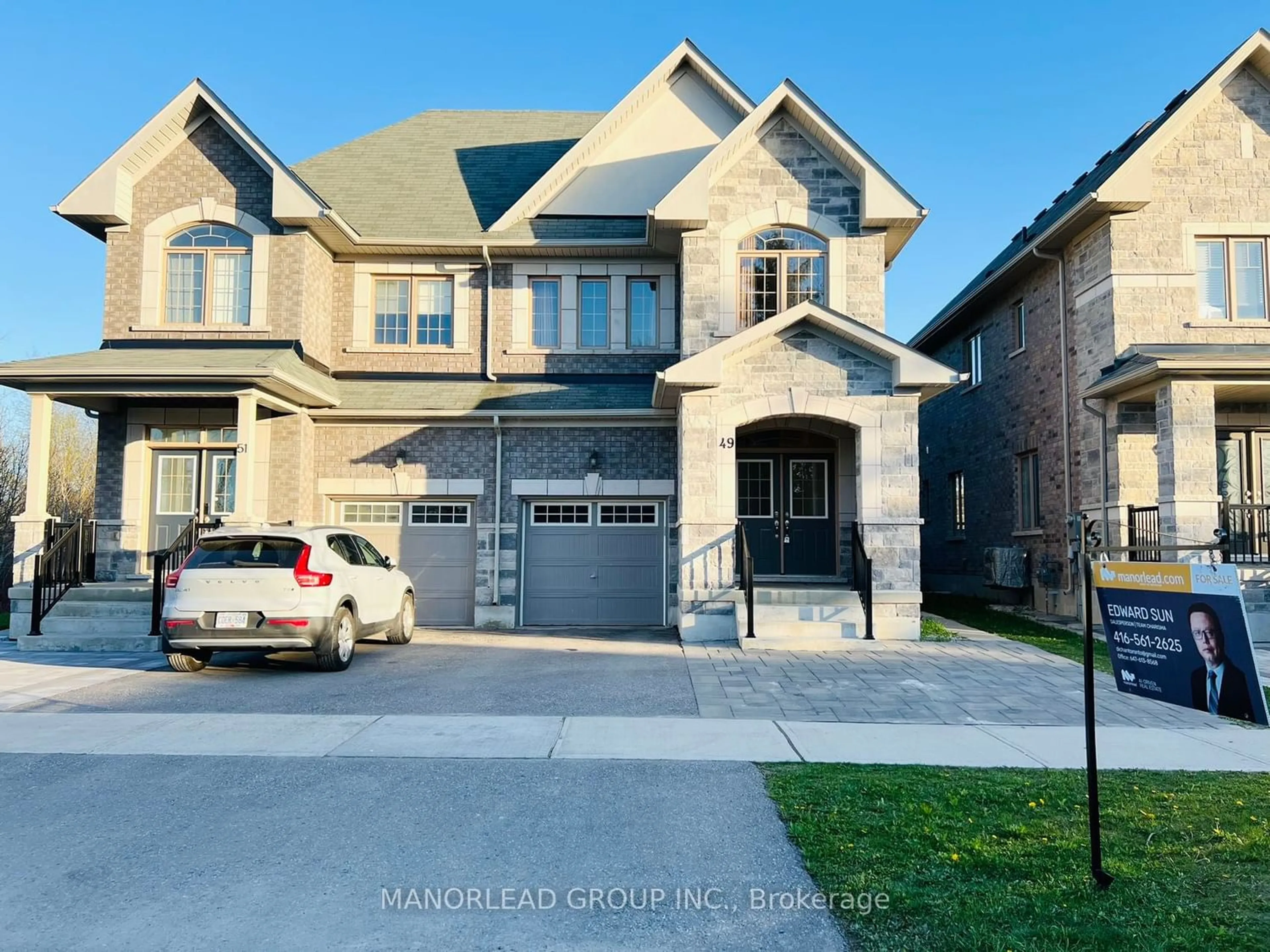 Home with brick exterior material for 49 Portage Ave, Richmond Hill Ontario L4E 2Z5