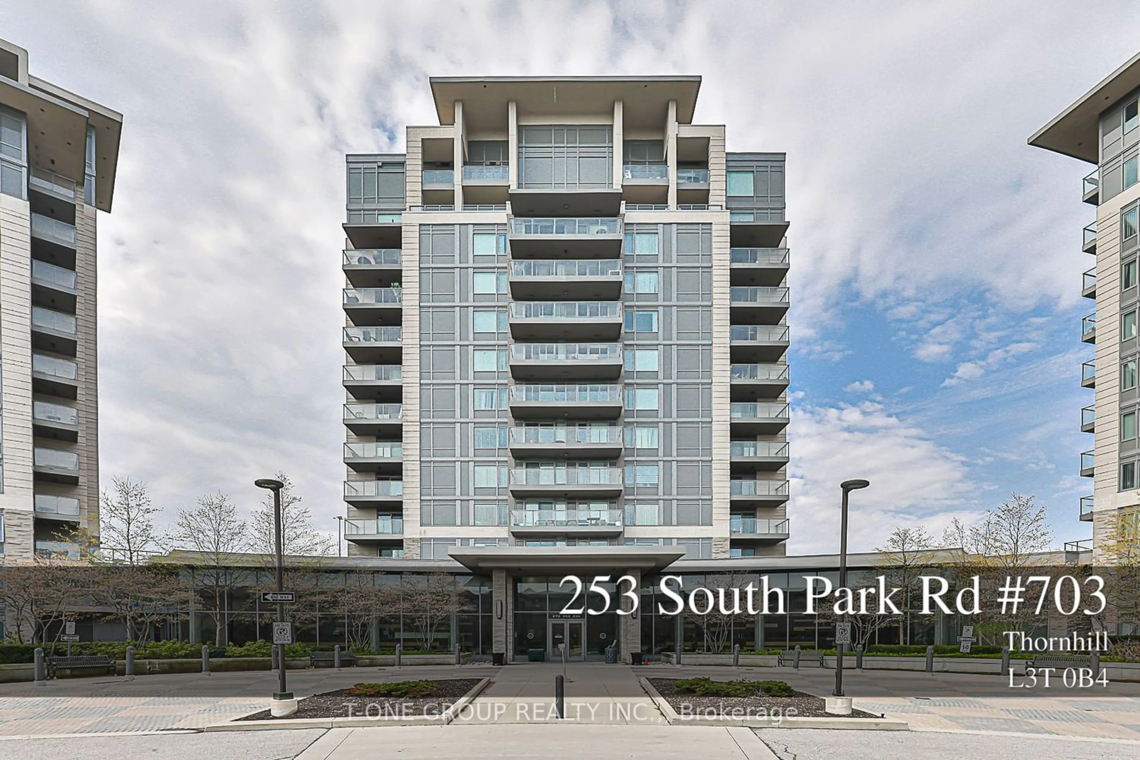 A pic from exterior of the house or condo for 253 South Park Rd #703, Markham Ontario L3T 0B4