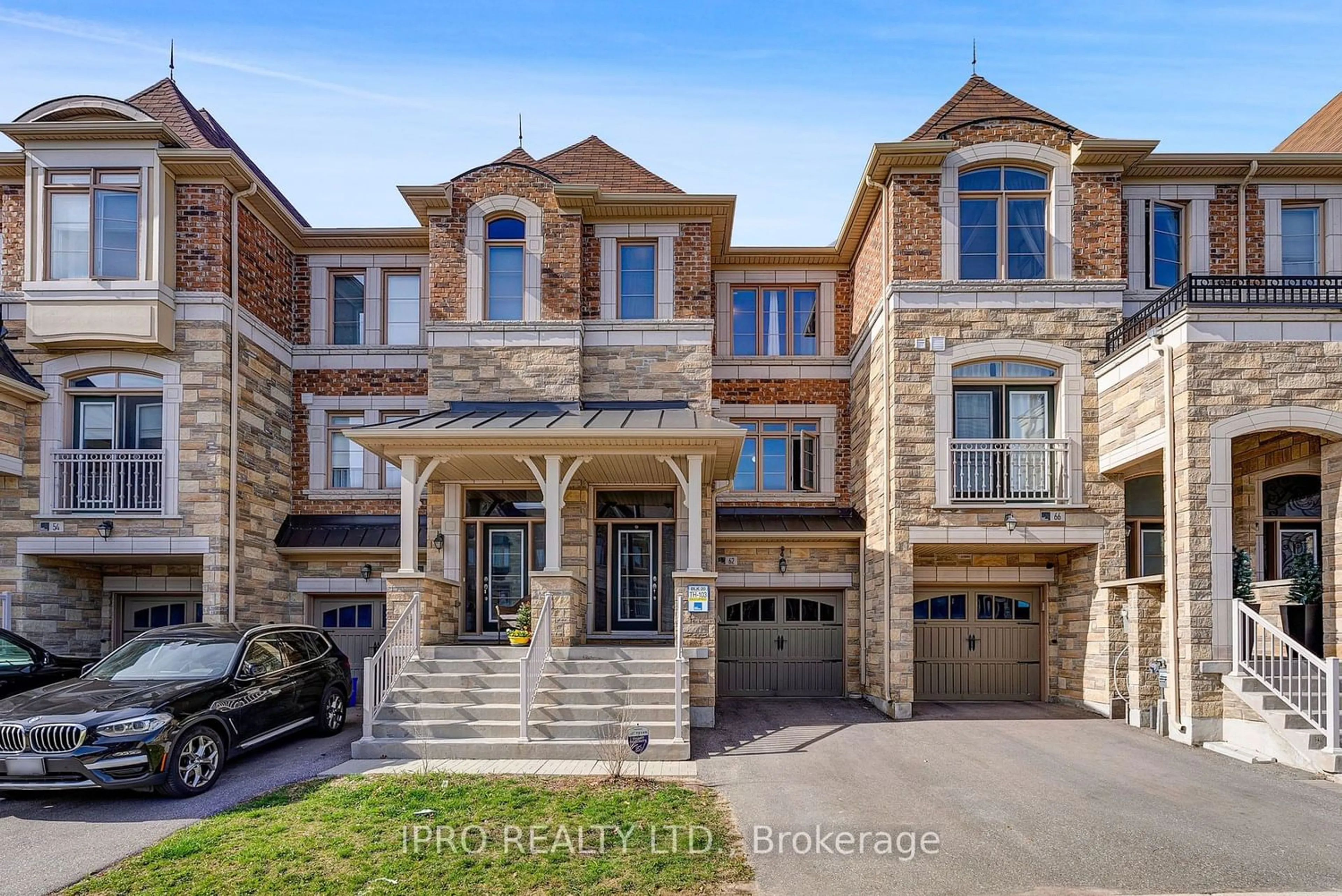 Home with brick exterior material for 62 Farooq Blvd, Vaughan Ontario L4H 4P3