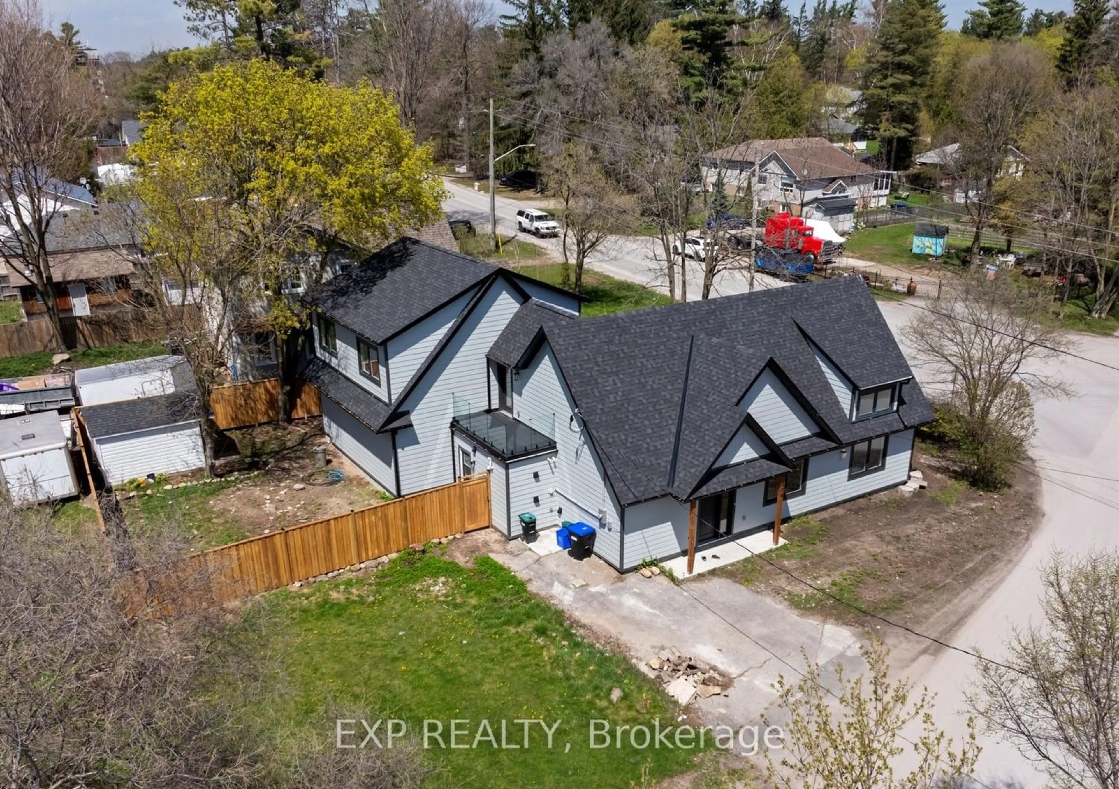 Frontside or backside of a home for 806 Adams Rd, Innisfil Ontario L9S 4E1