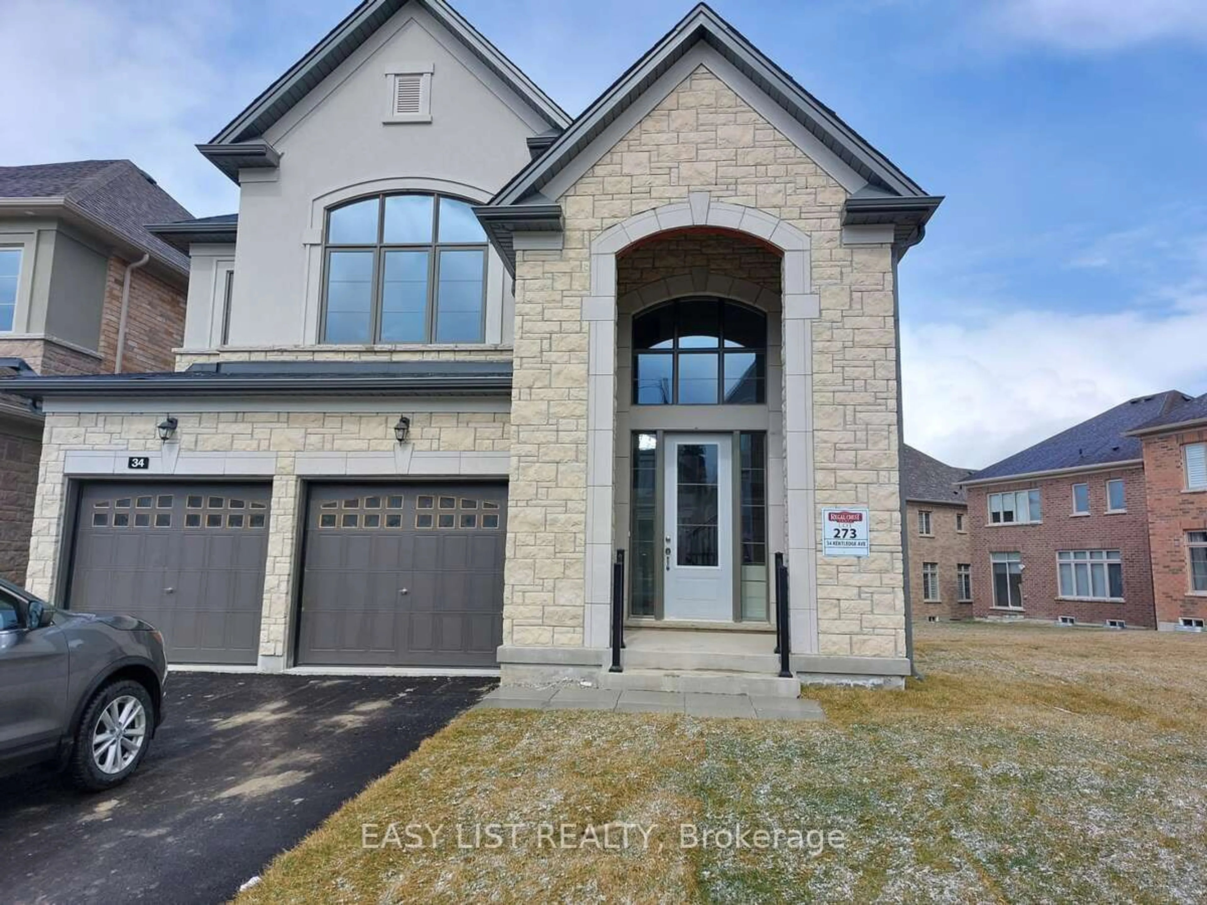 Home with brick exterior material for 34 Kentledge Ave, East Gwillimbury Ontario L9N 0W3