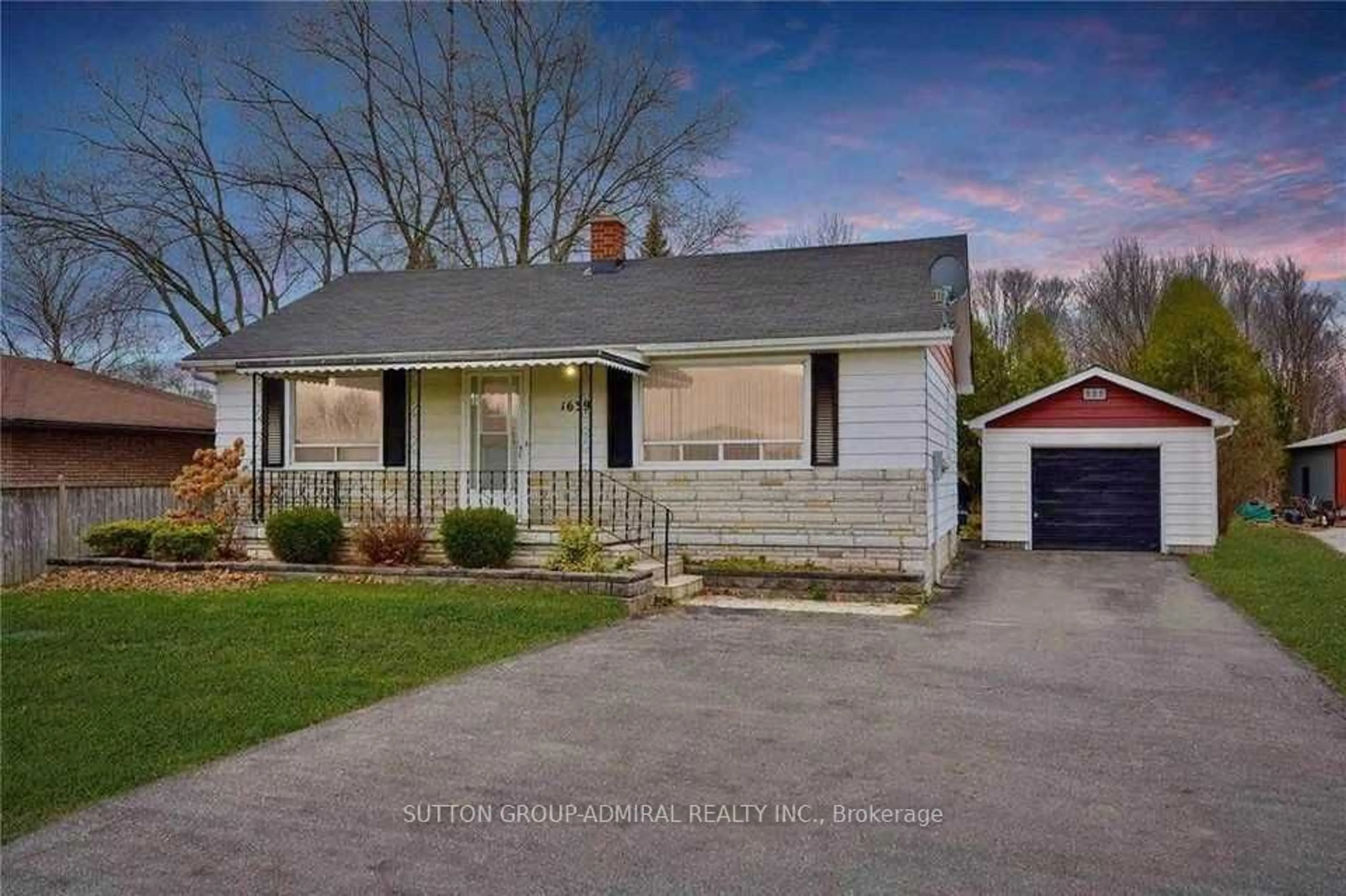 Frontside or backside of a home for 1639 Innisfil Beach Rd, Innisfil Ontario L9S 4B3