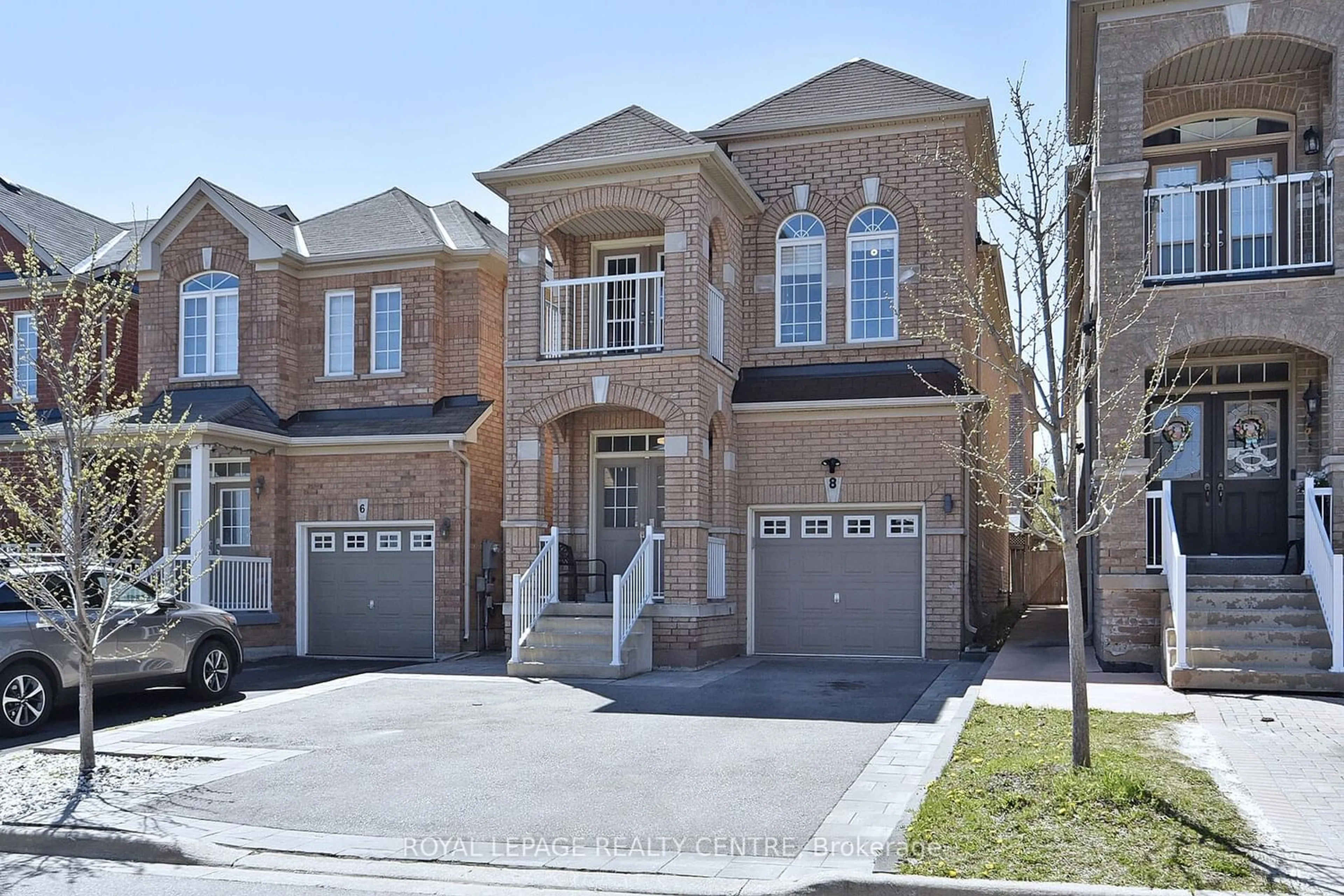 Home with brick exterior material for 8 Catalpa Cres, Vaughan Ontario L6A 0R3