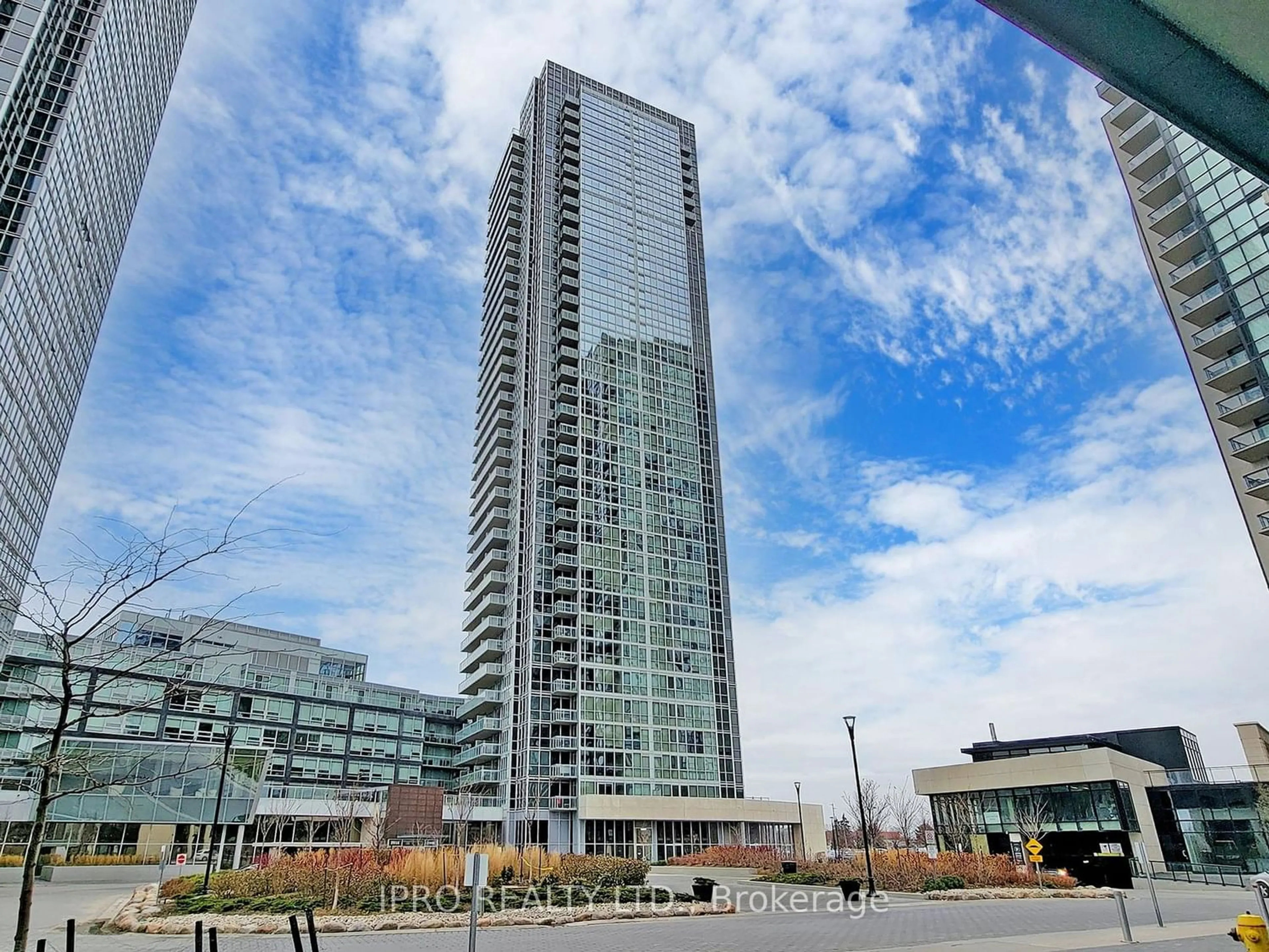 A pic from exterior of the house or condo for 2908 Highway 7 Ave #2804, Vaughan Ontario L4K 0K5