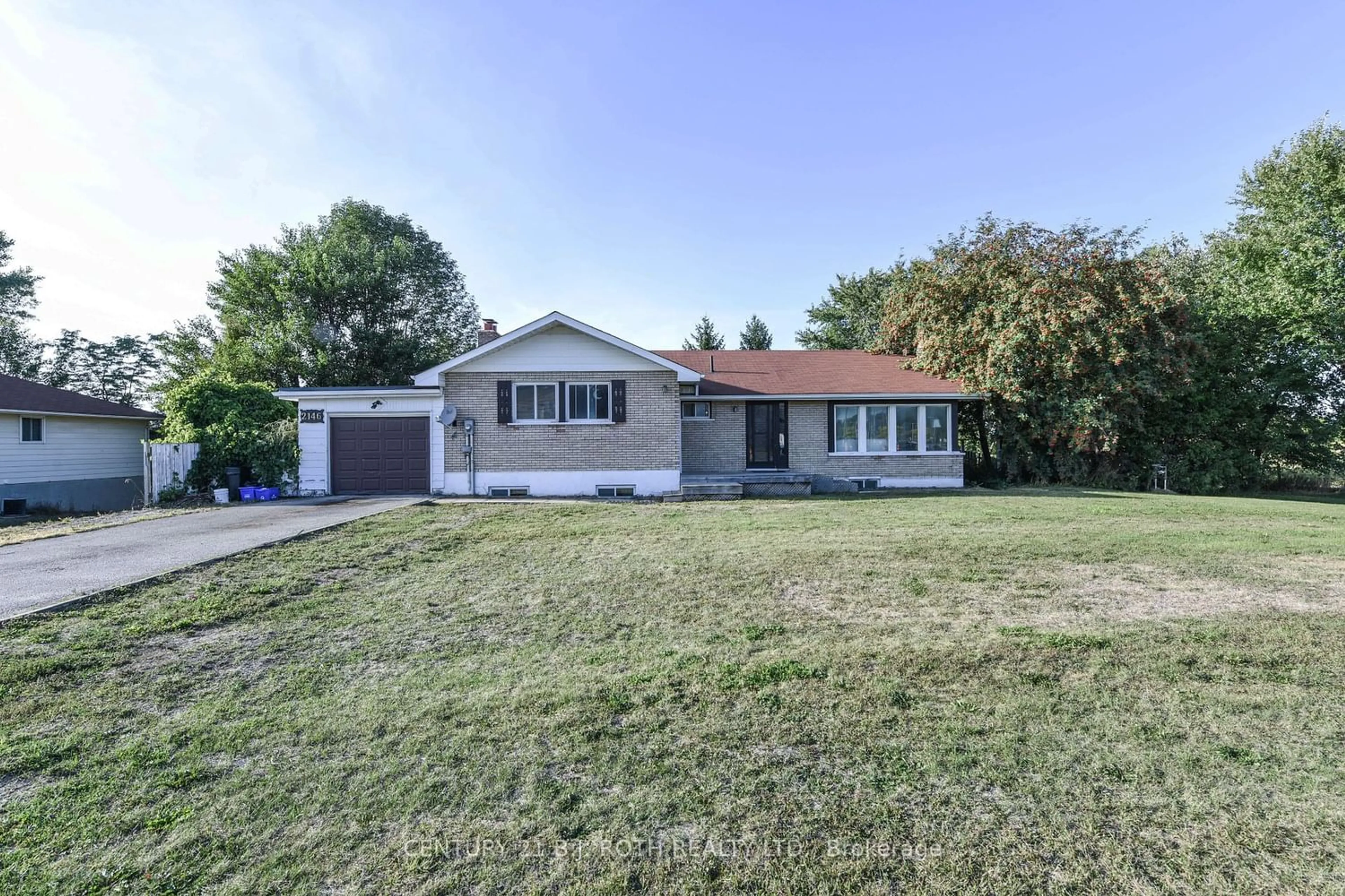 Frontside or backside of a home for 2146 Innisfil Beach Rd, Innisfil Ontario L9S 4B9