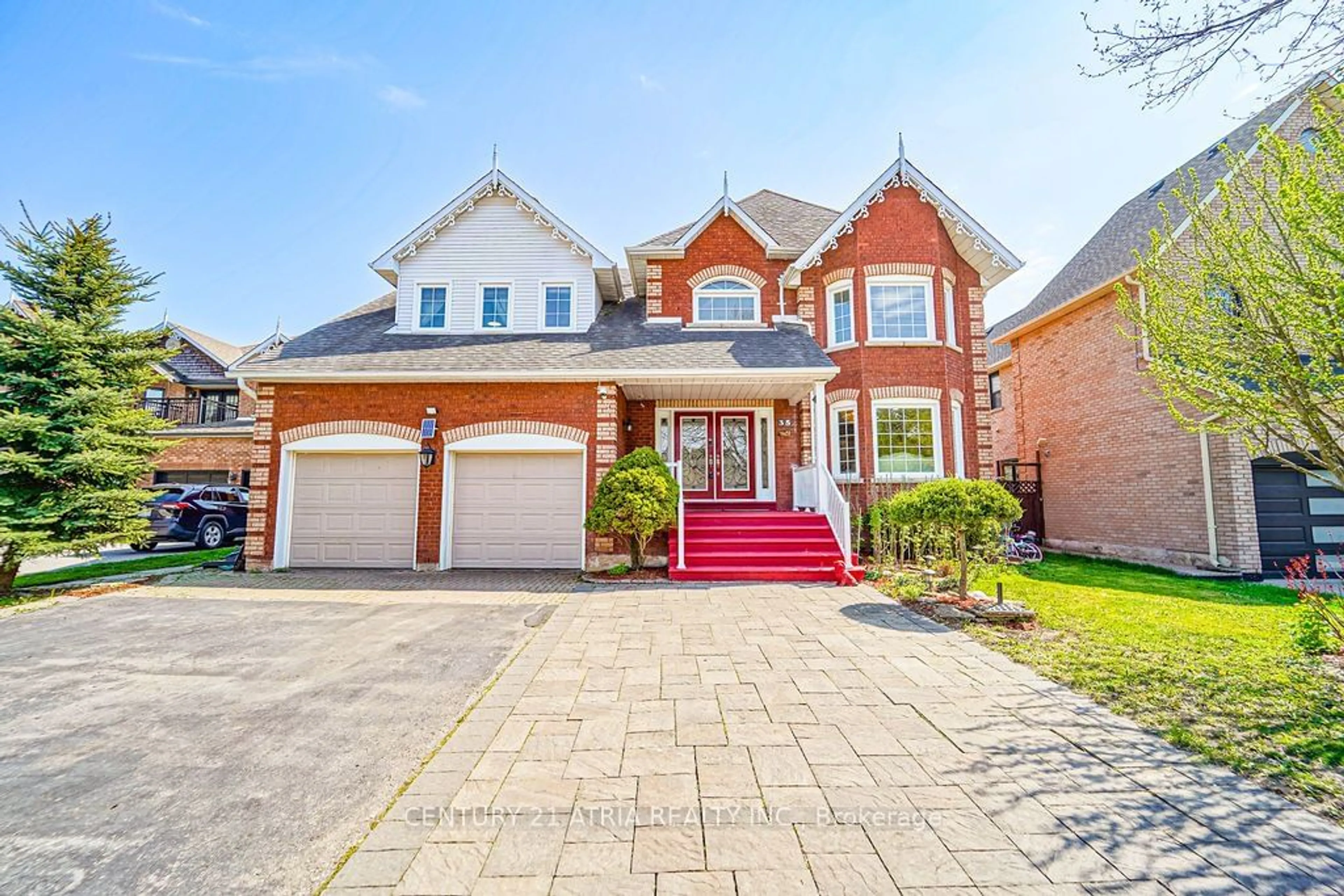 Home with brick exterior material for 35 Grovepark St, Richmond Hill Ontario L4E 3L5