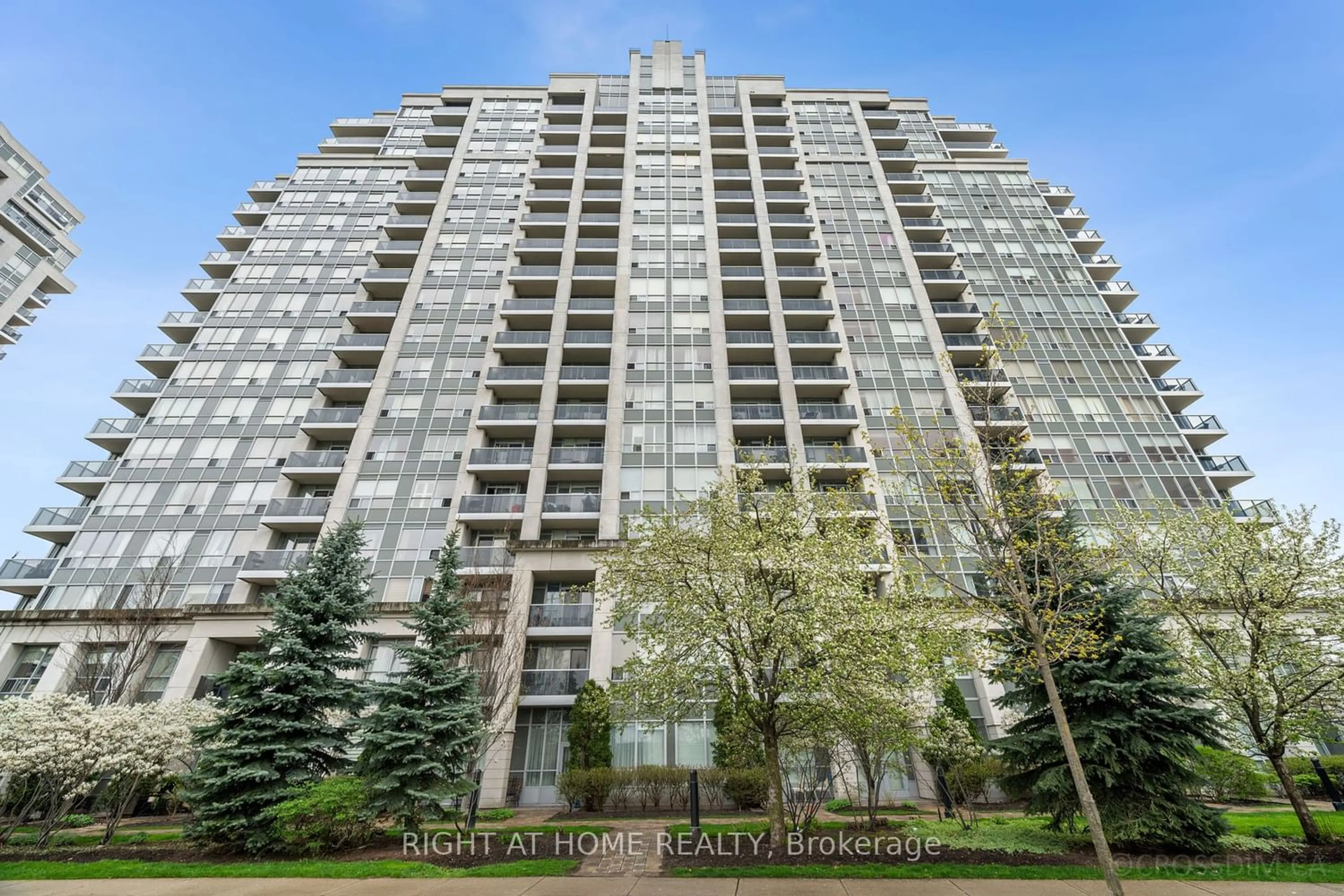 A pic from exterior of the house or condo for 15 North Park Rd #1006, Vaughan Ontario L4J 0A1