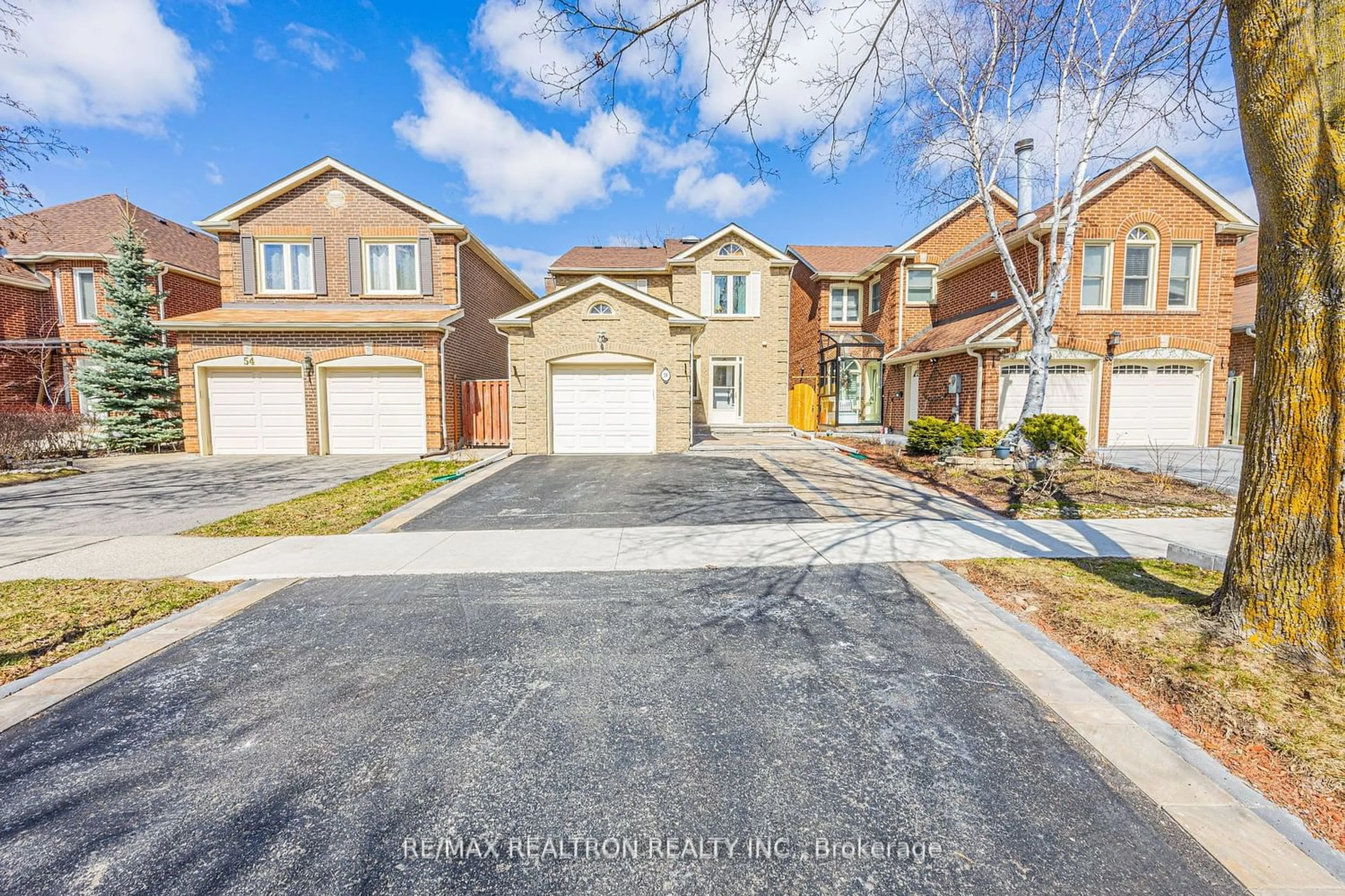 A pic from exterior of the house or condo for 58 Jessica Gdns, Vaughan Ontario L4J 3G2