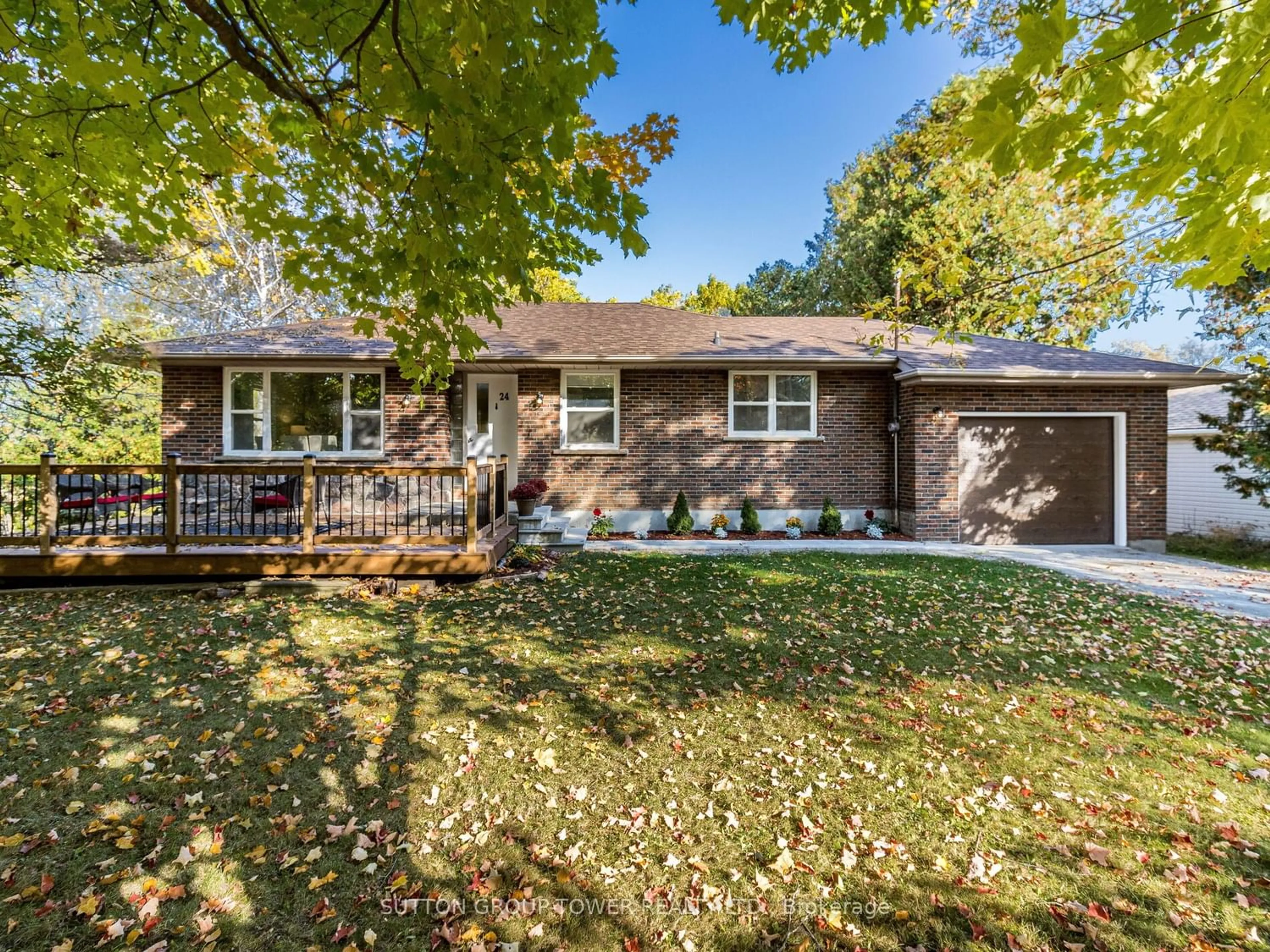 Frontside or backside of a home for 24 Milne Lane, East Gwillimbury Ontario L0G 1R0