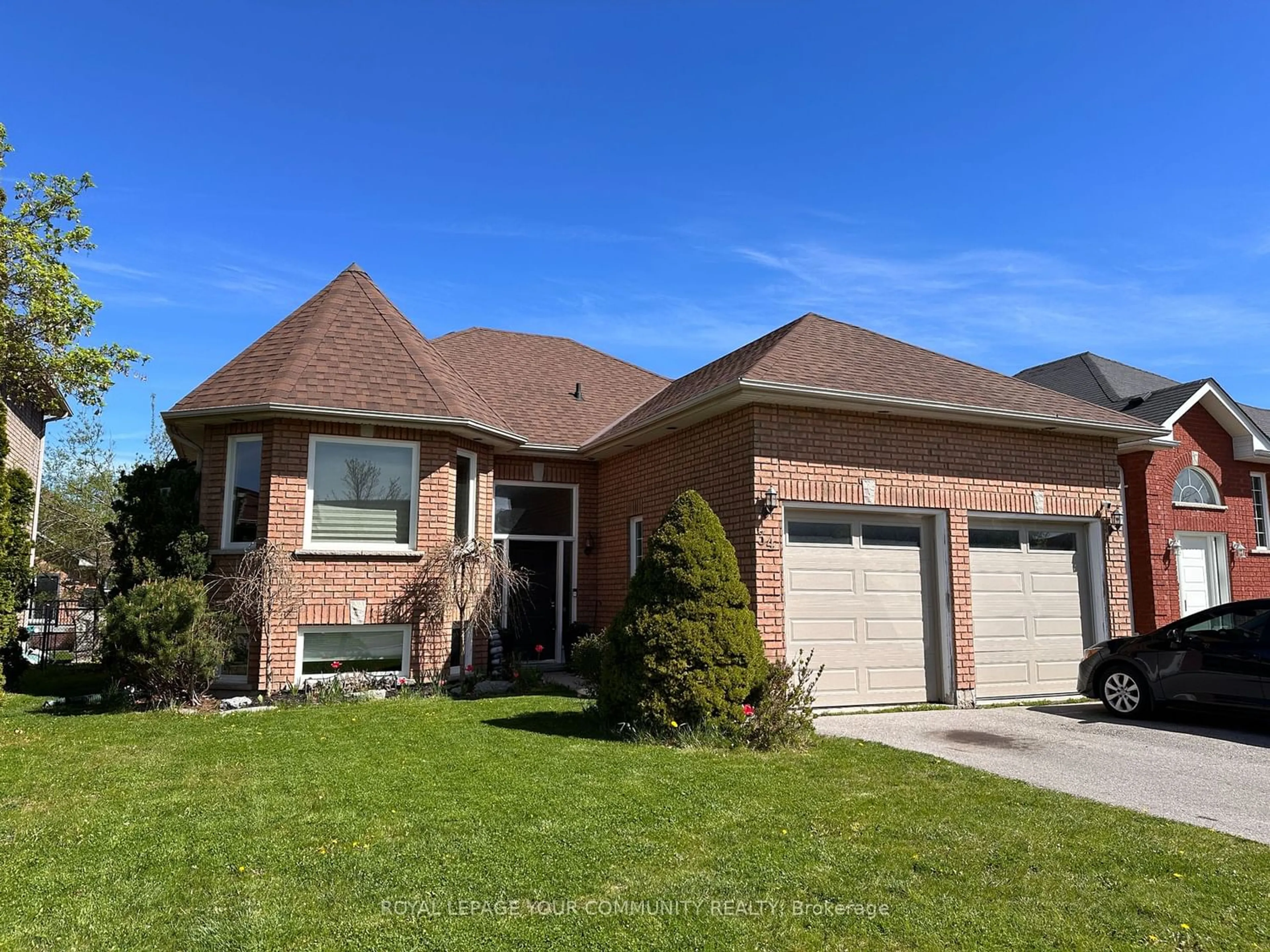 Frontside or backside of a home for 34 Kerfoot Cres, Georgina Ontario L4P 4C1