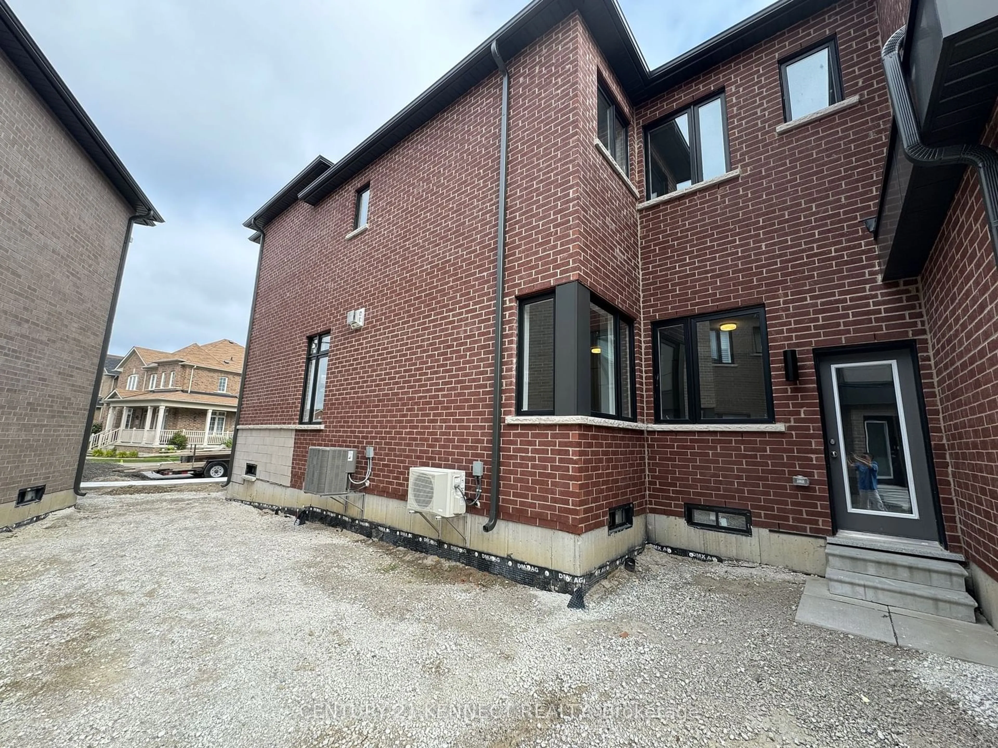 Home with brick exterior material for 35 Golden Fern St, Markham Ontario L6B 0V5