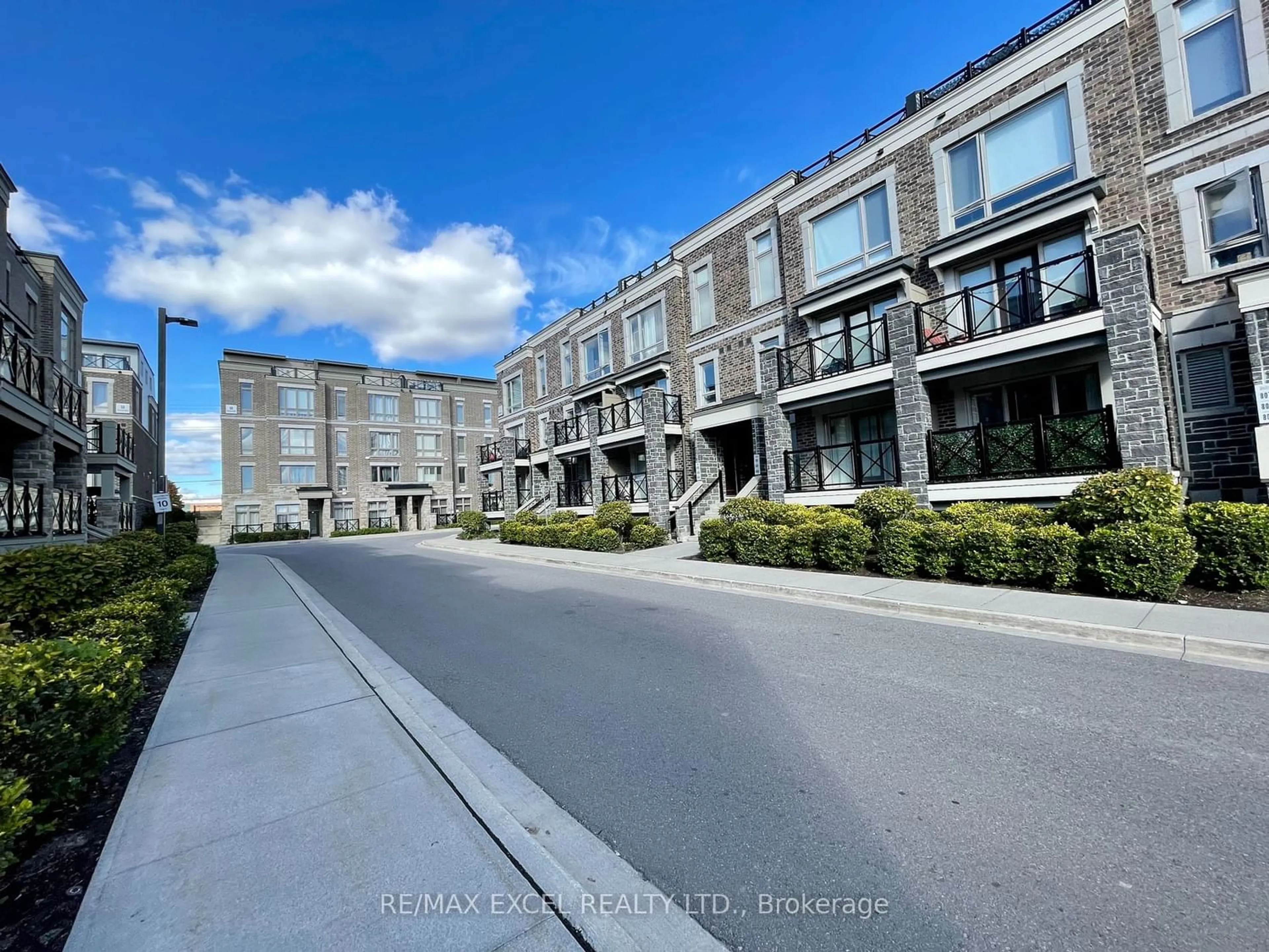 A pic from exterior of the house or condo for 1 Blanche Lane #819, Markham Ontario L6B 0A6